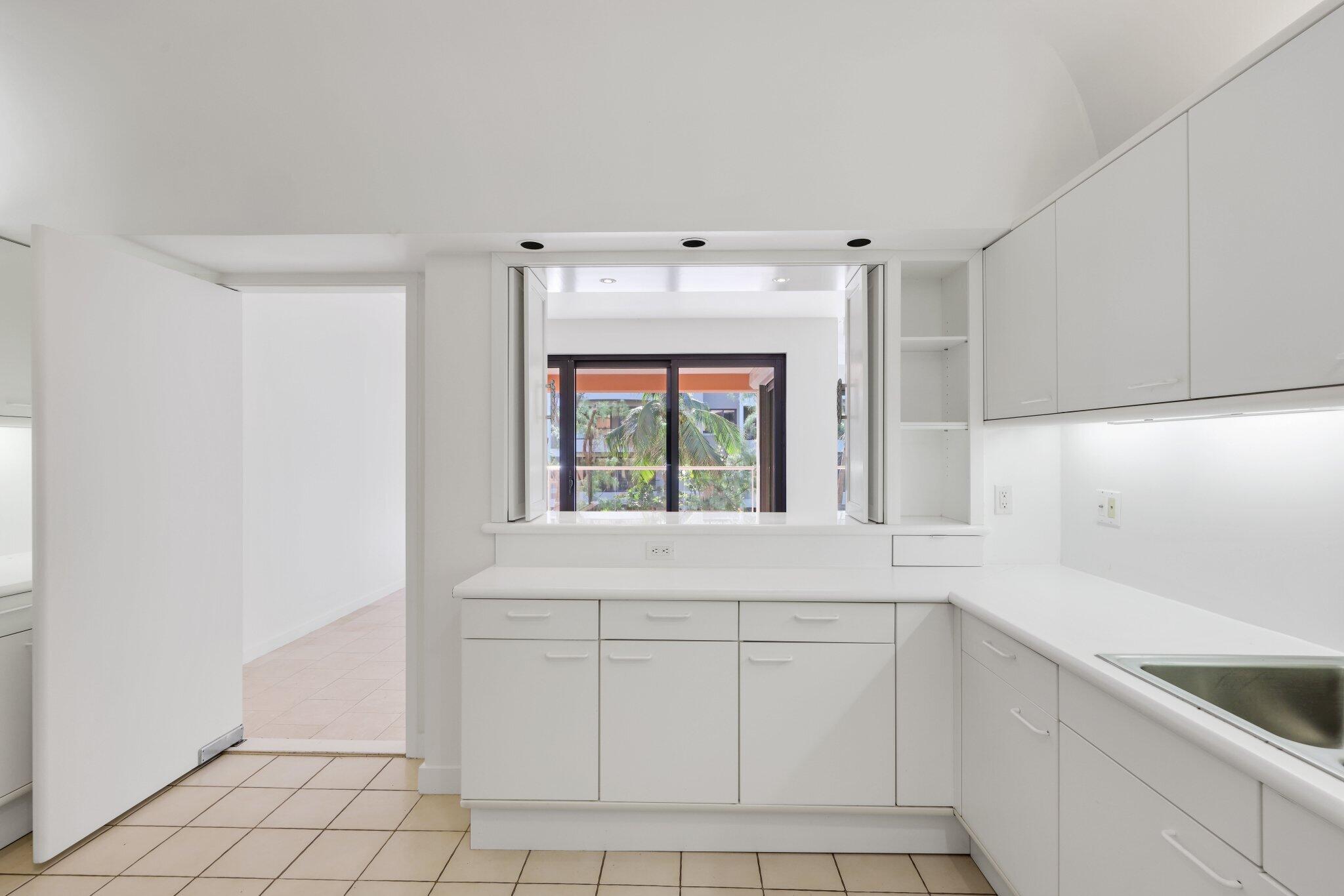 TWO NORTH BREAKERS ROW CONDO - Residential