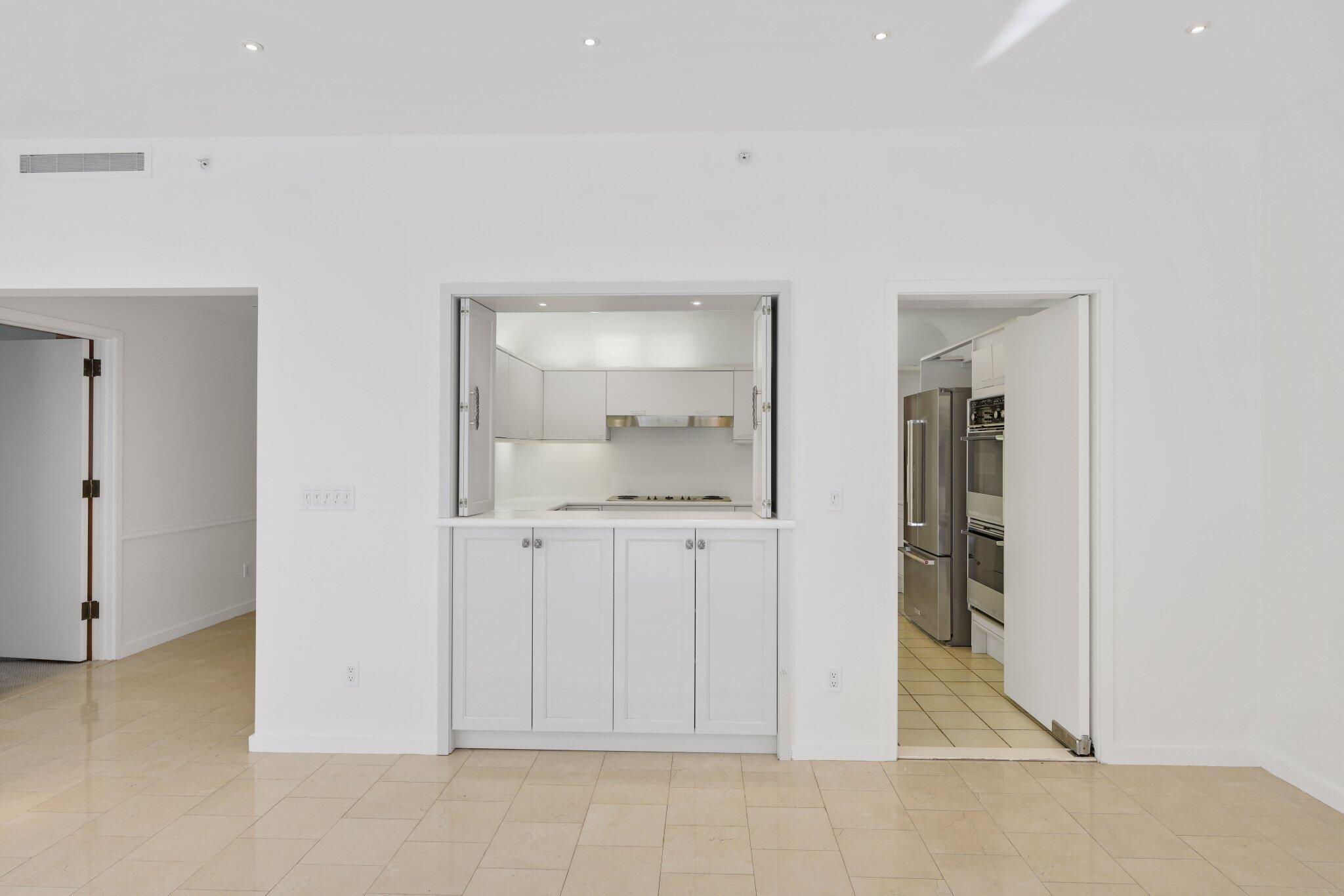 TWO NORTH BREAKERS ROW CONDO - Residential