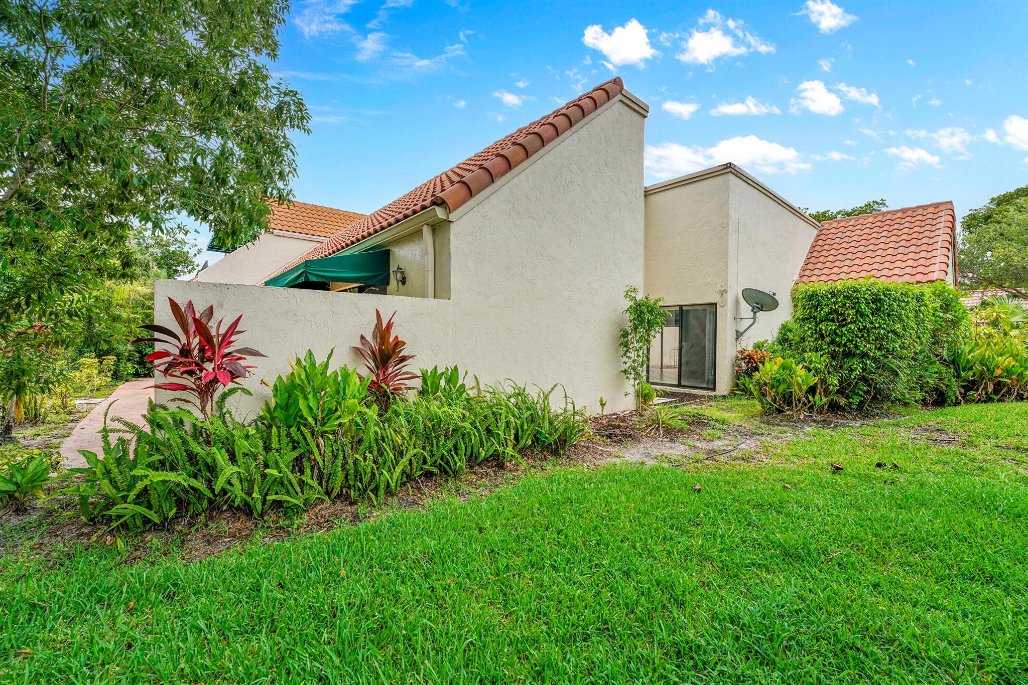 L'AMBIANCE OF VIA VERDE - Residential Lease