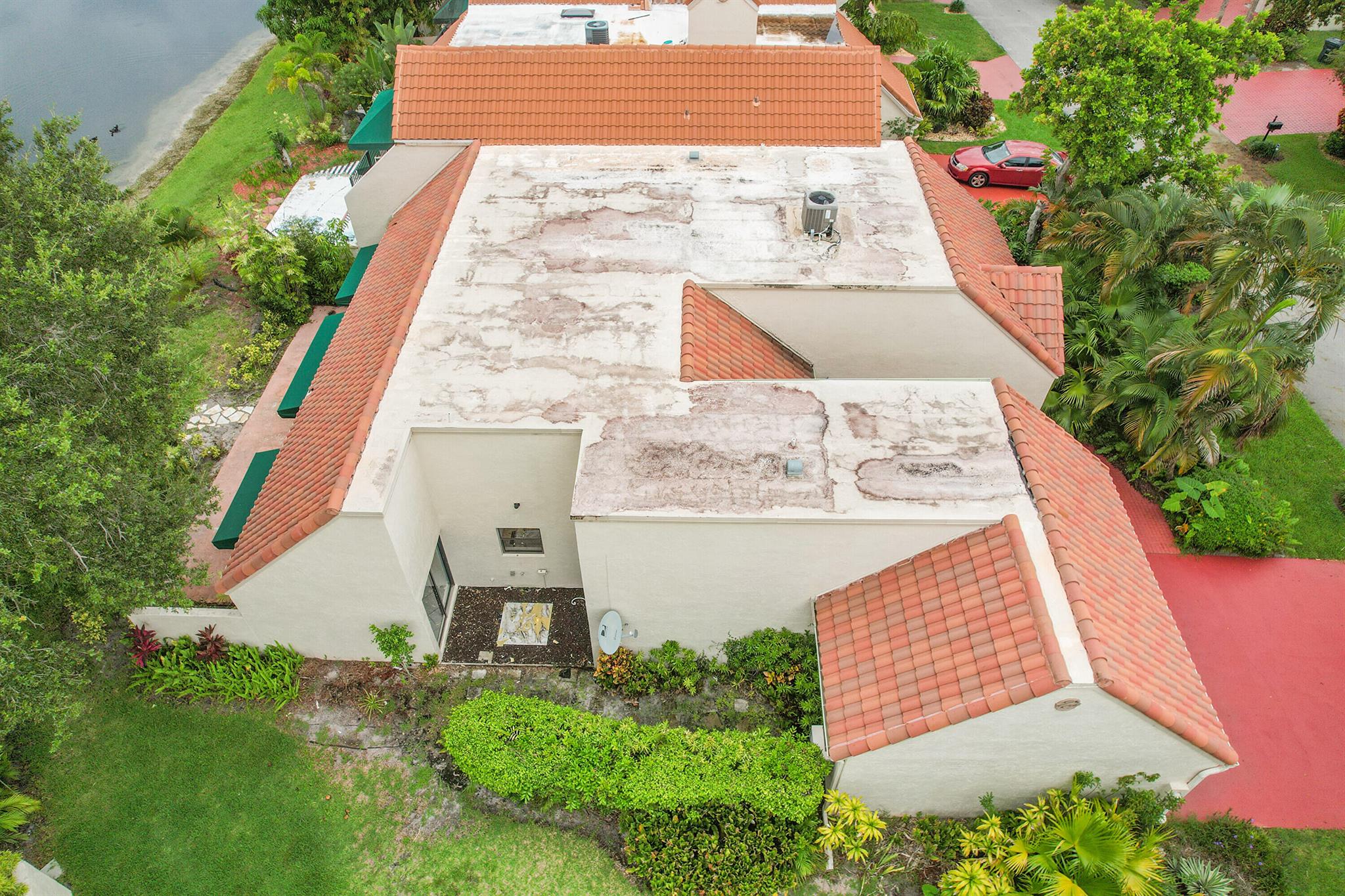 L'AMBIANCE OF VIA VERDE - Residential Lease