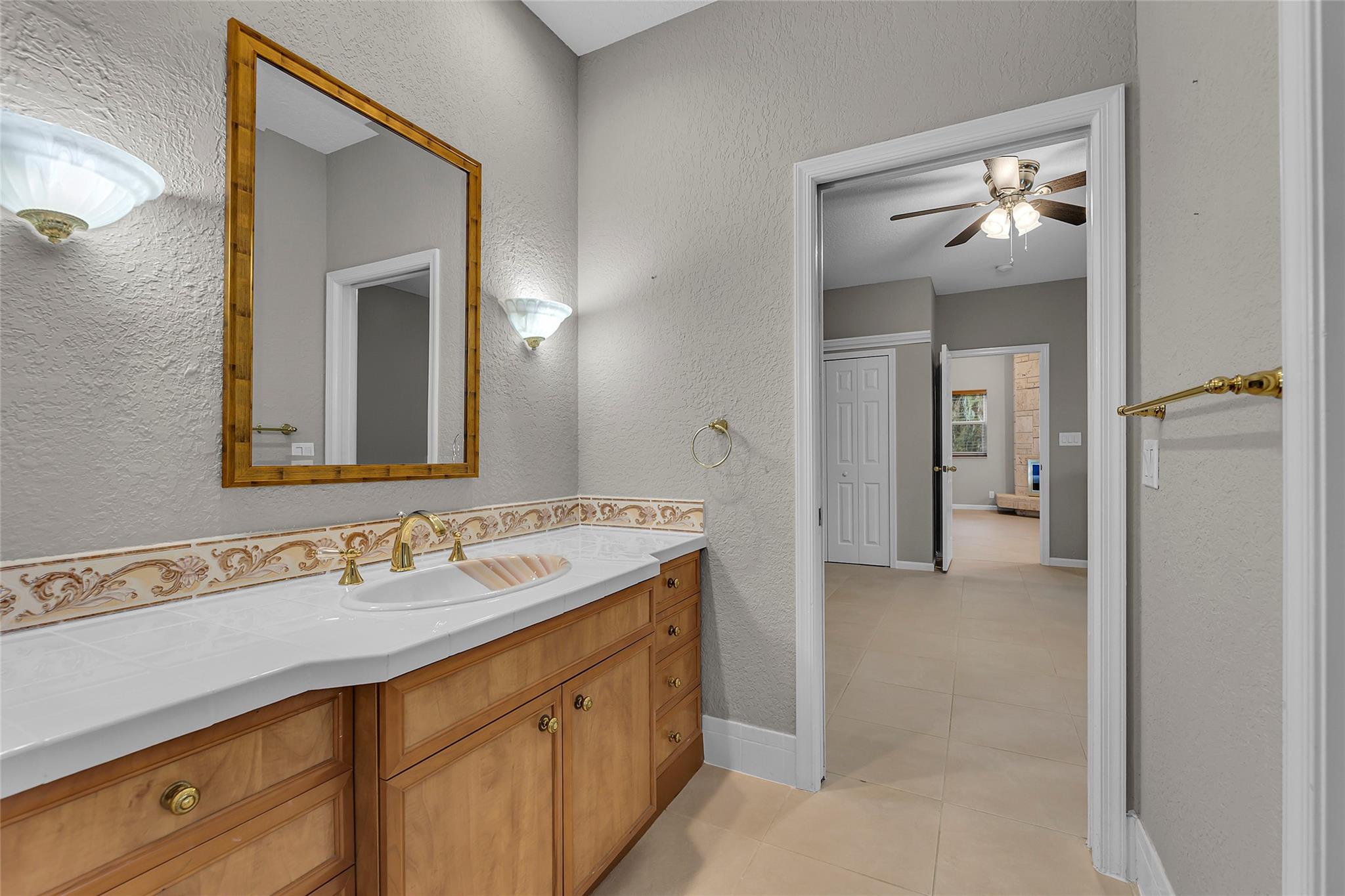 Photo 44 of 64 of 4670 W Leitner Dr house