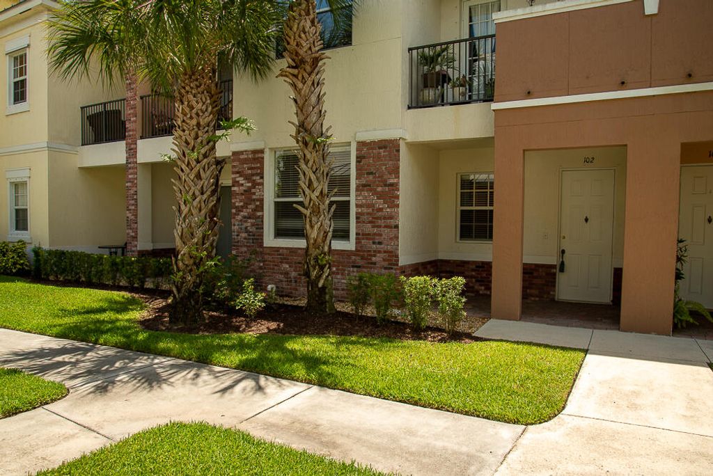 Photo of 10400 SW Stephanie Way Way #5-102, Port St Lucie, FL 34987 (MLS # R10806404)
