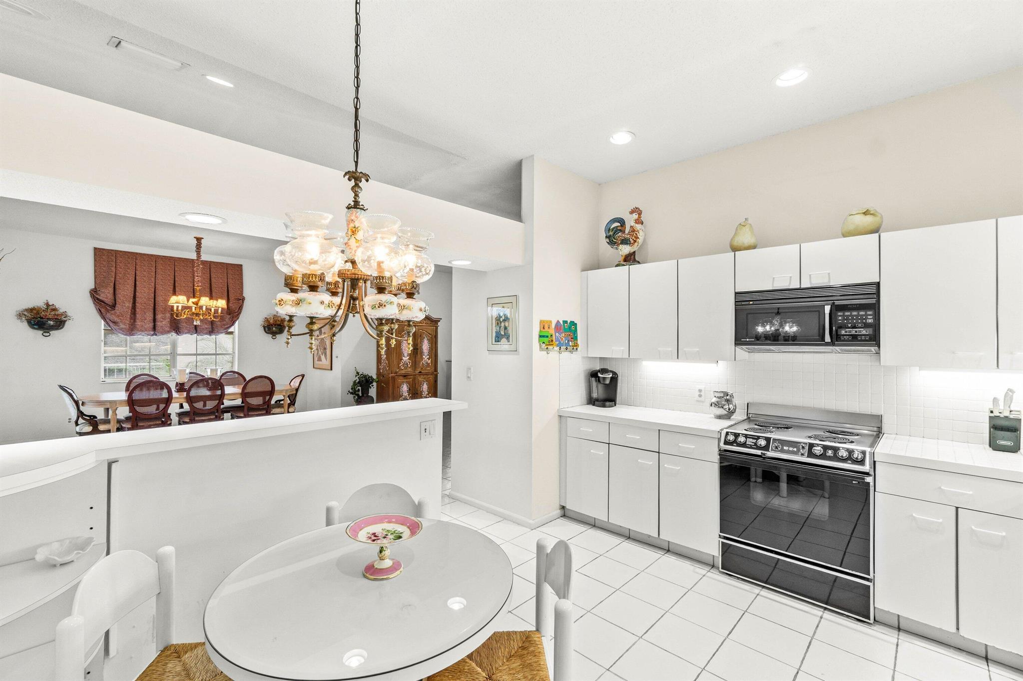 CATALINA / POLO CLUB - Residential Lease