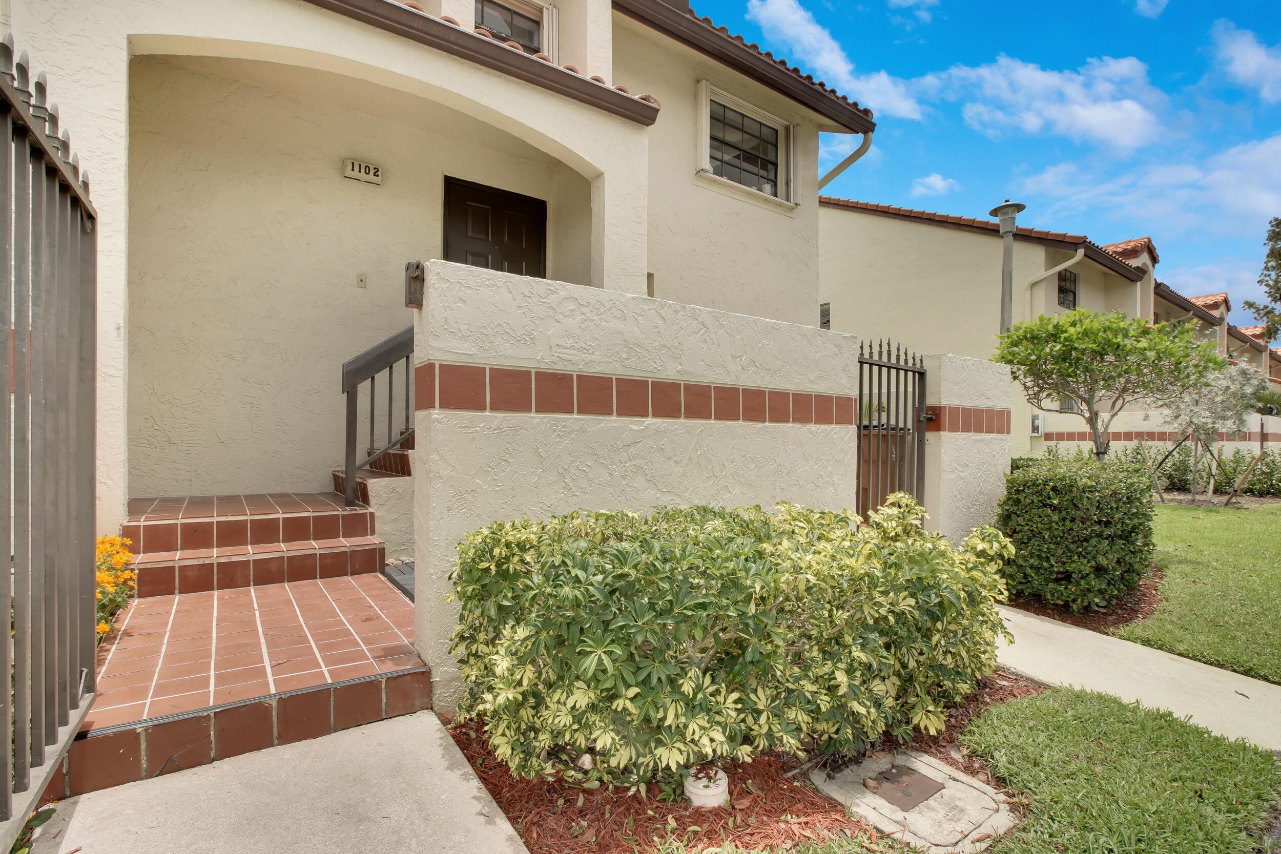 INDEPENDENCE BAY REPUBLIC SQUARE CONDO - Residential