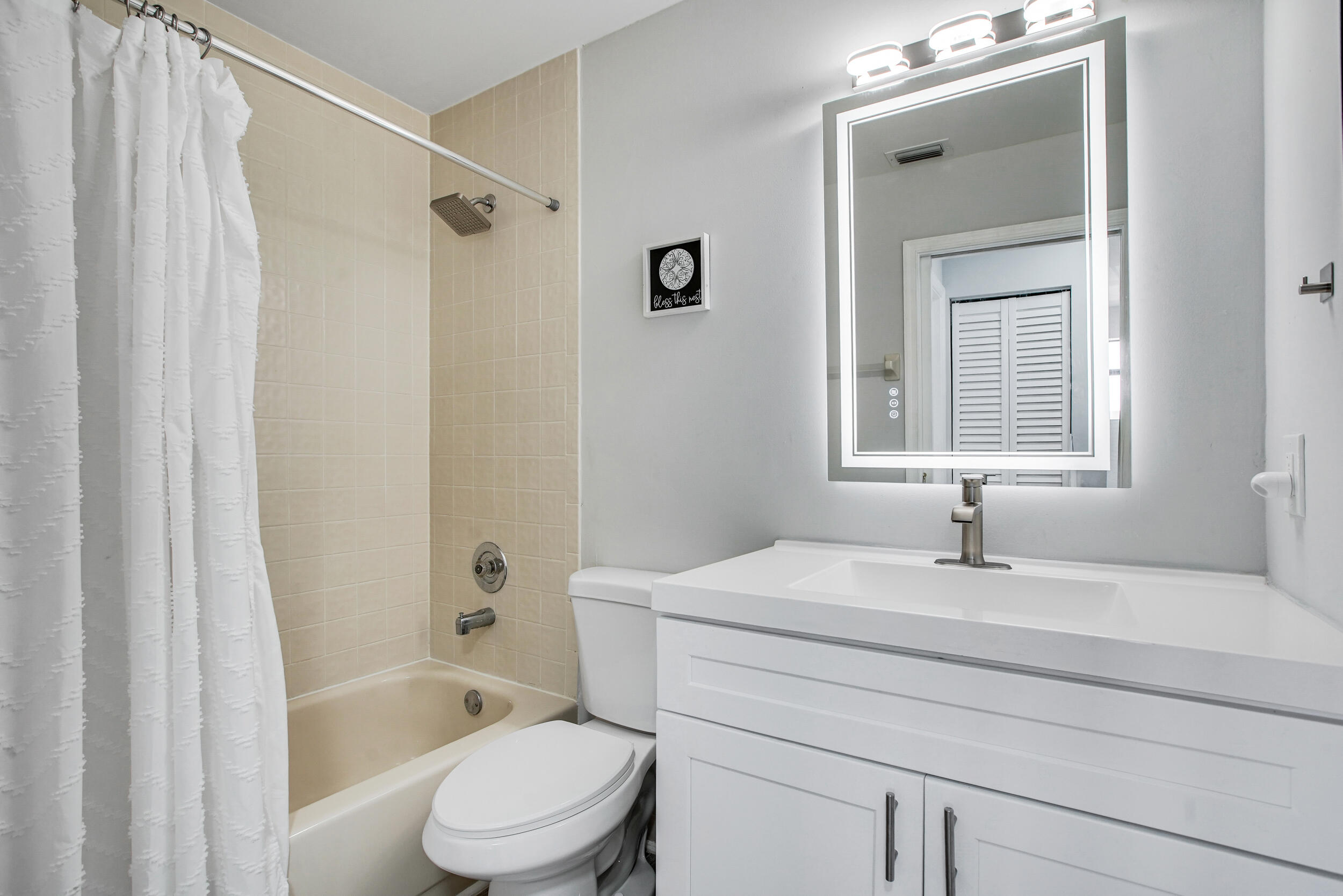 INDEPENDENCE BAY REPUBLIC SQUARE CONDO - Residential