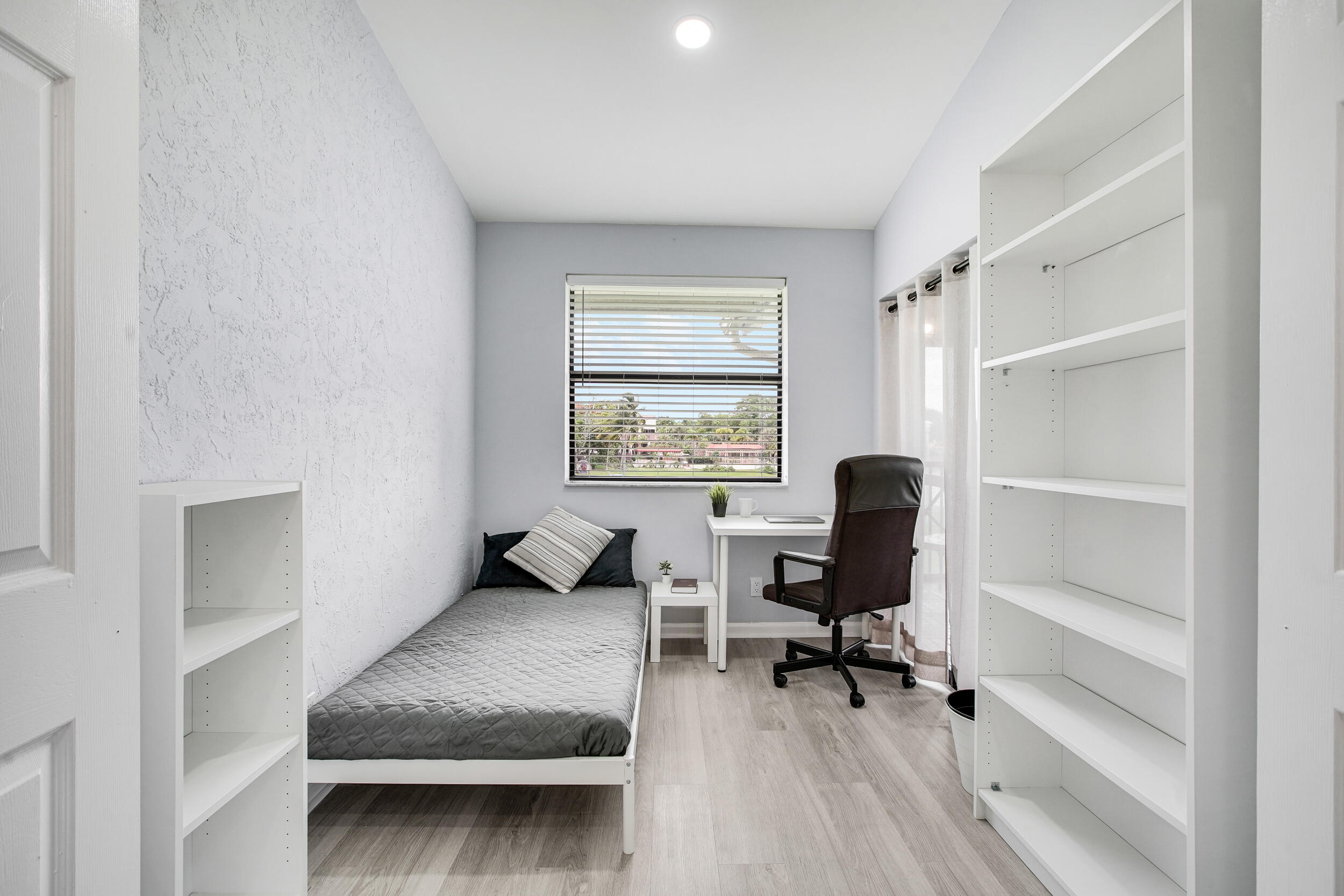 INDEPENDENCE BAY REPUBLIC SQUARE CONDO - Residential