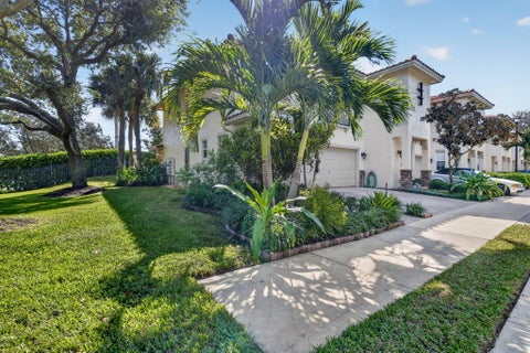 Photo of 1015 Ventnor Avenue #3A, Delray Beach, FL 33444 (MLS # B26087584)