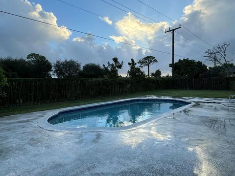 A home in Lake Worth