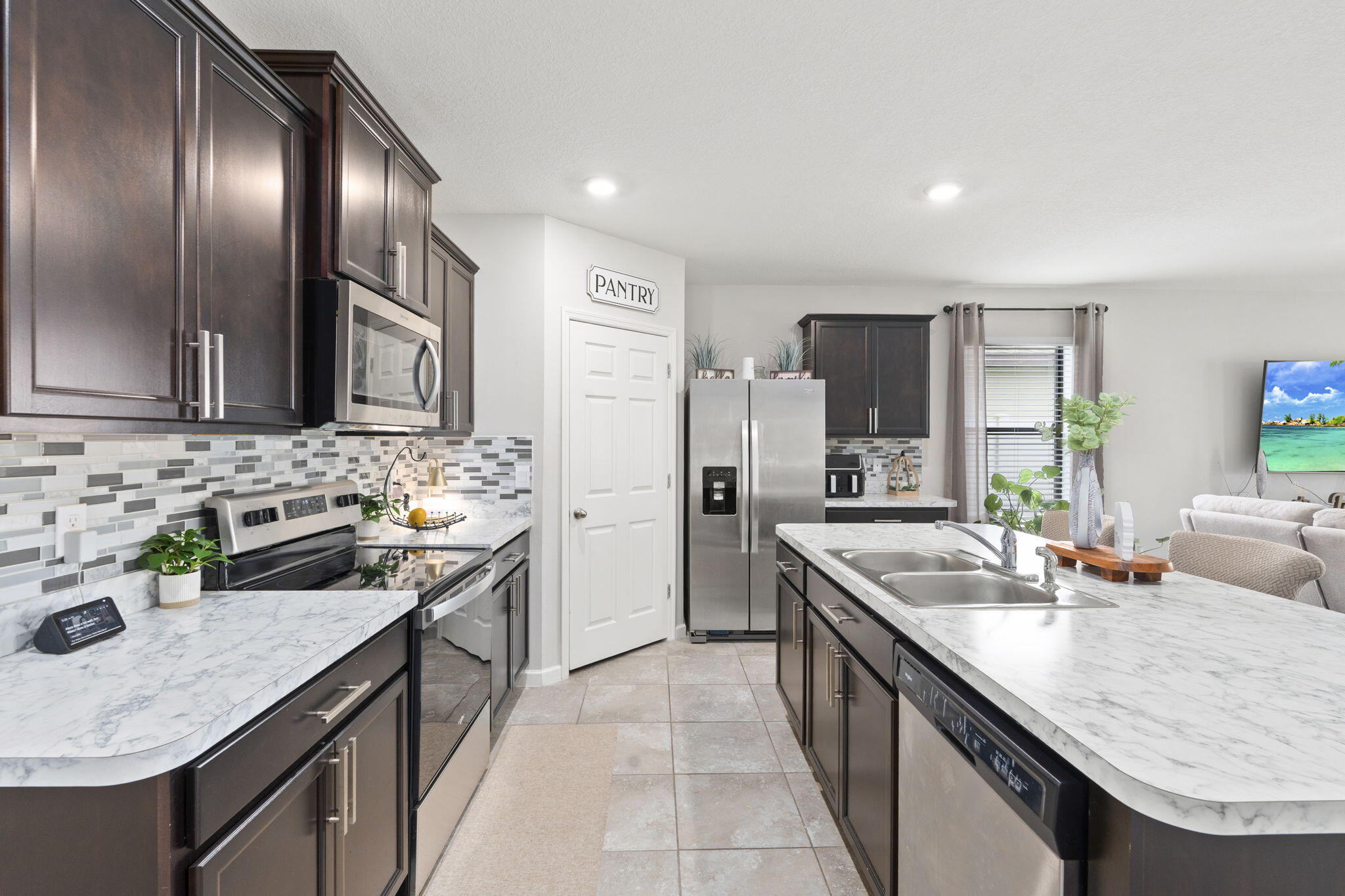 5605 Amusement Avenue