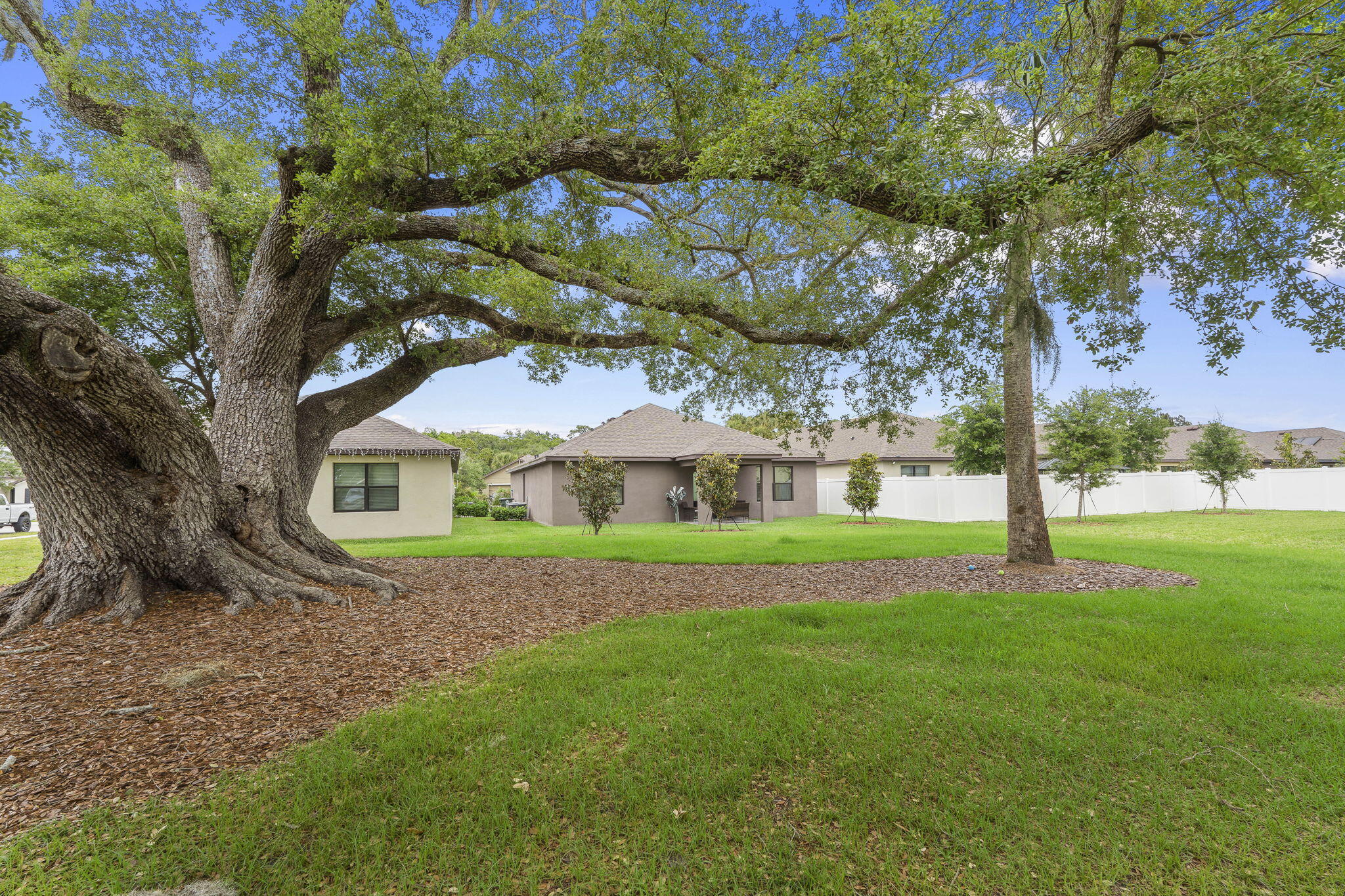 CELEBRATION POINTE - Residential