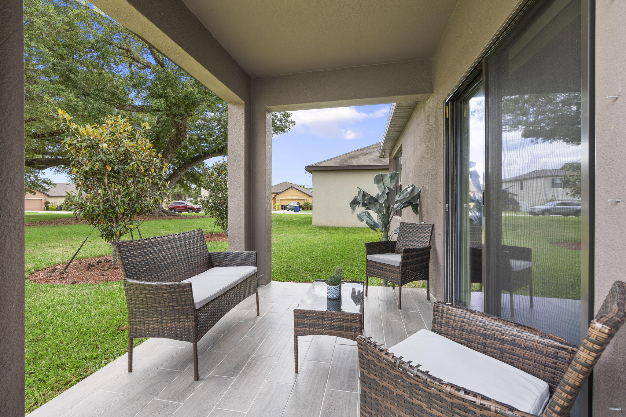 CELEBRATION POINTE - Residential