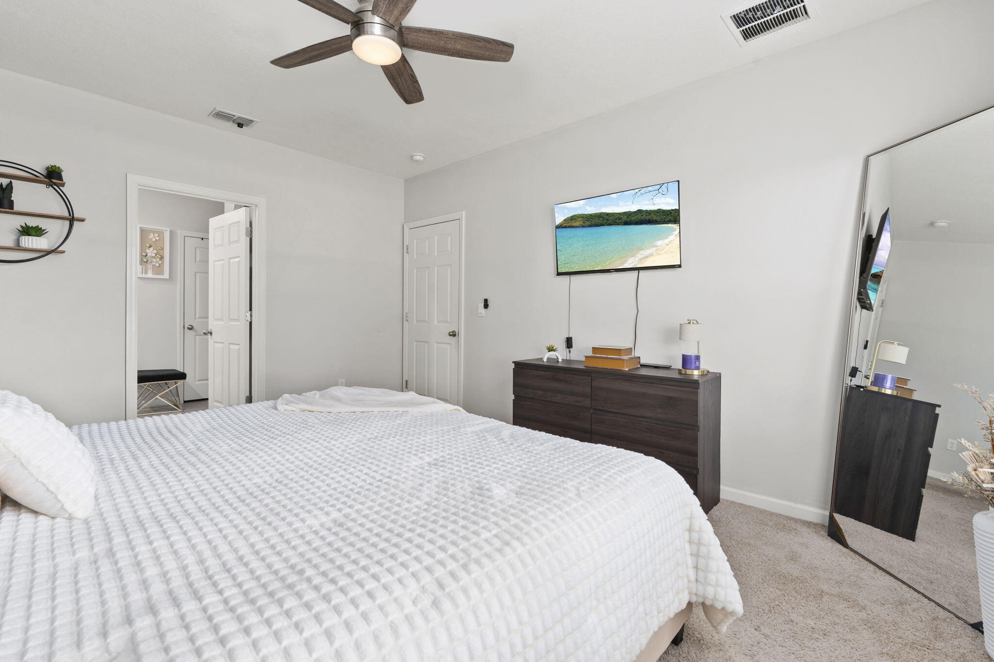 CELEBRATION POINTE - Residential