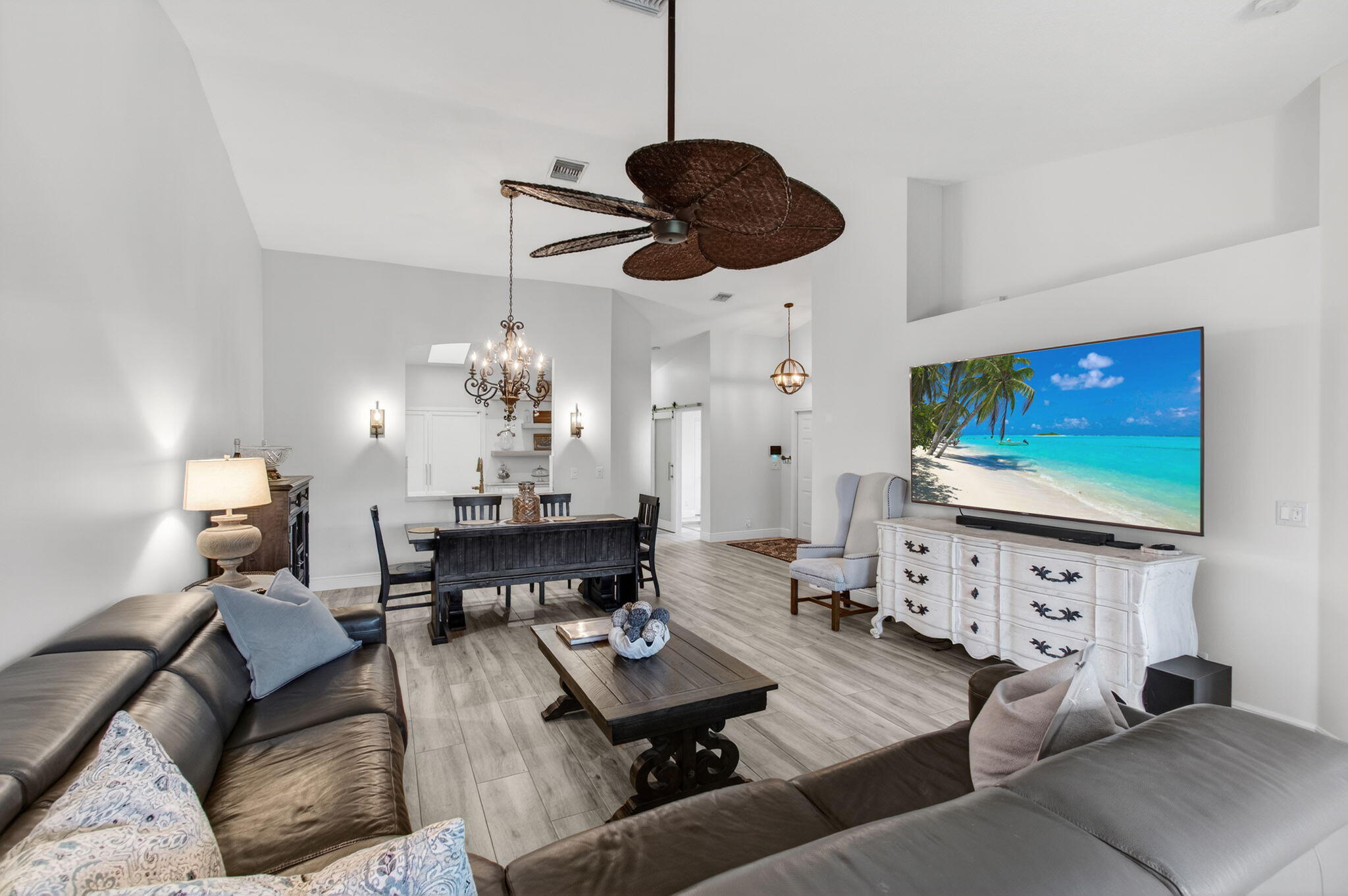 Villa San Remo Boca Azul PH 4 and 5 - Residential