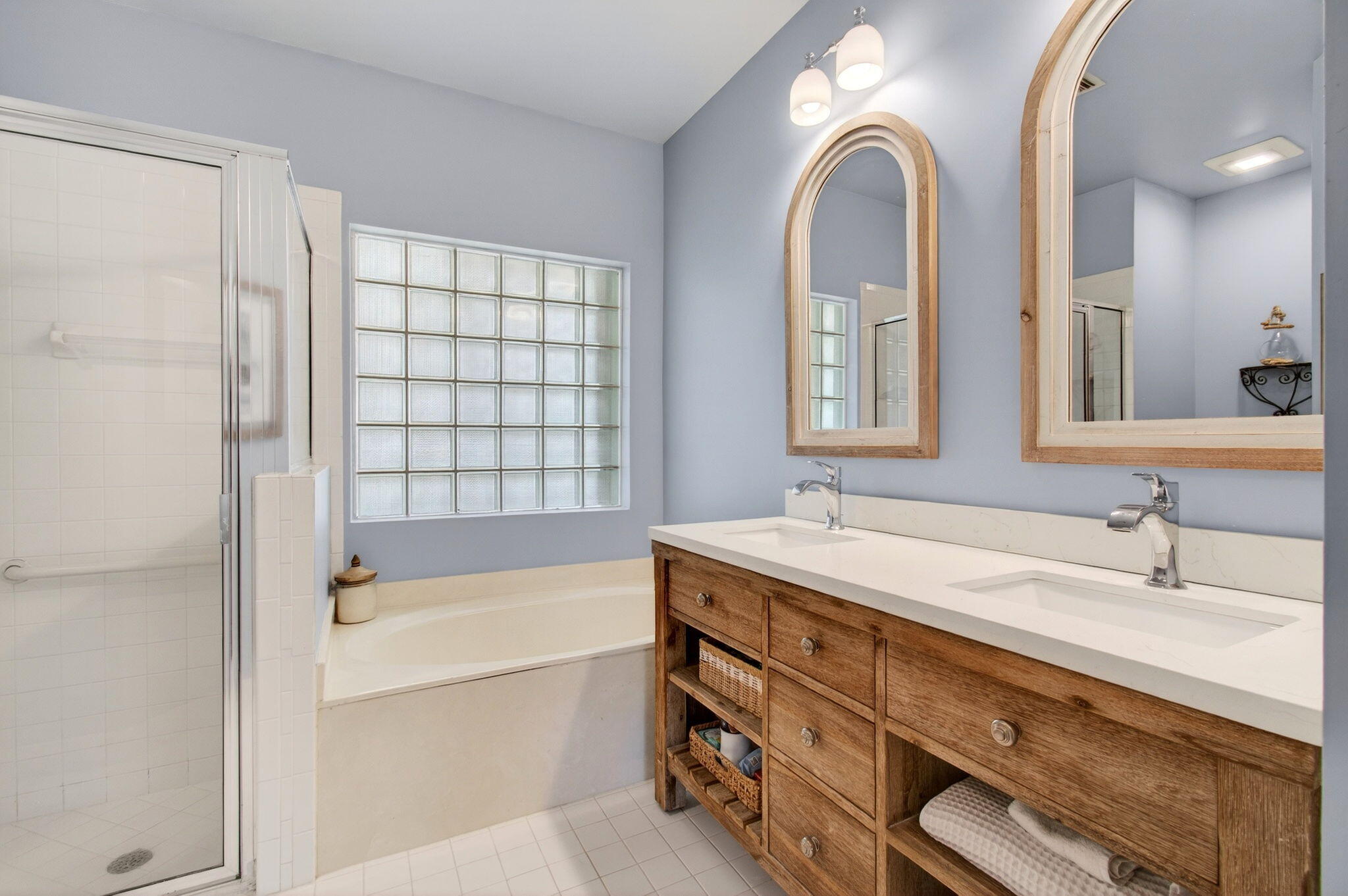 Villa San Remo Boca Azul PH 4 and 5 - Residential