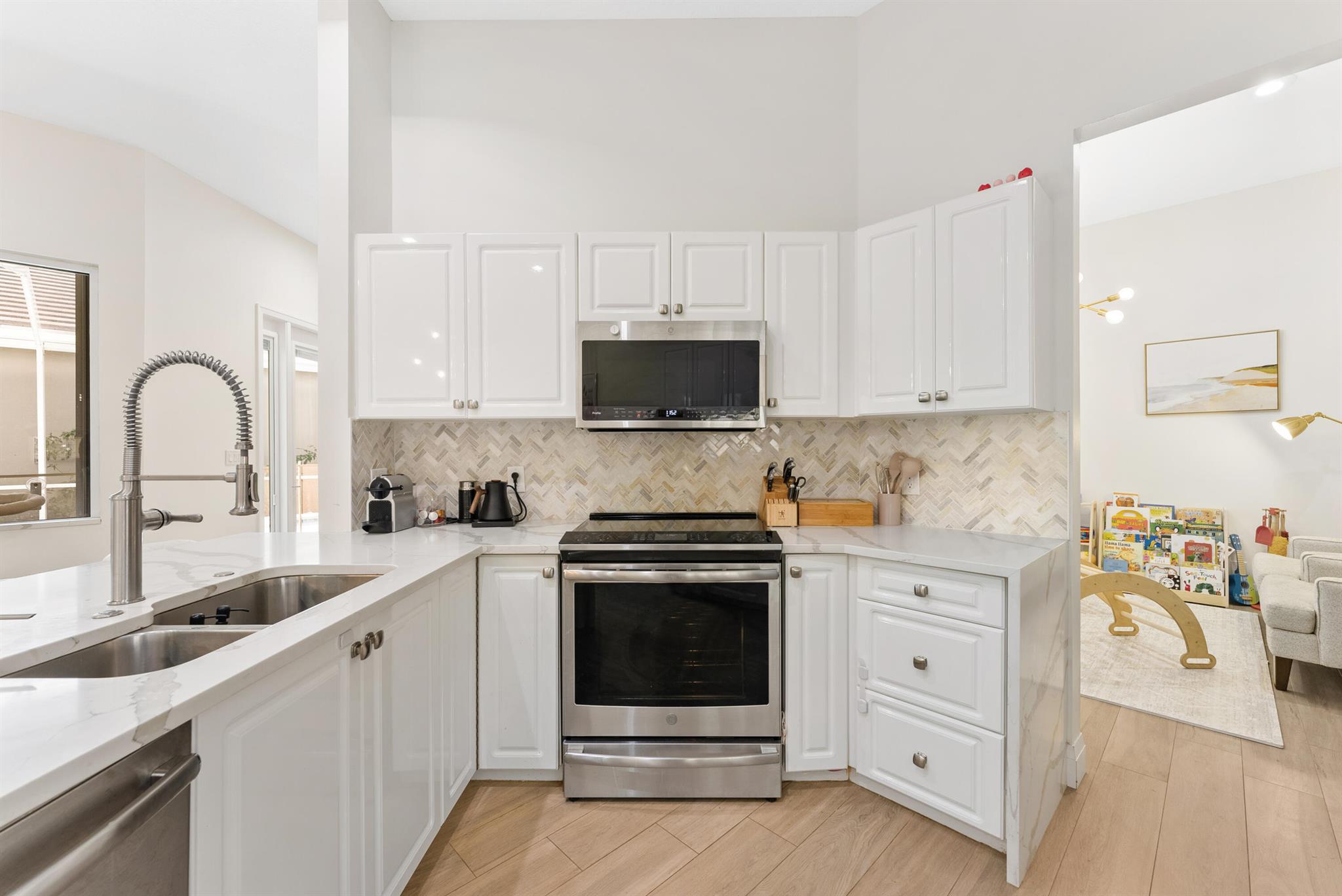 SOUTHAMPTON - Residential