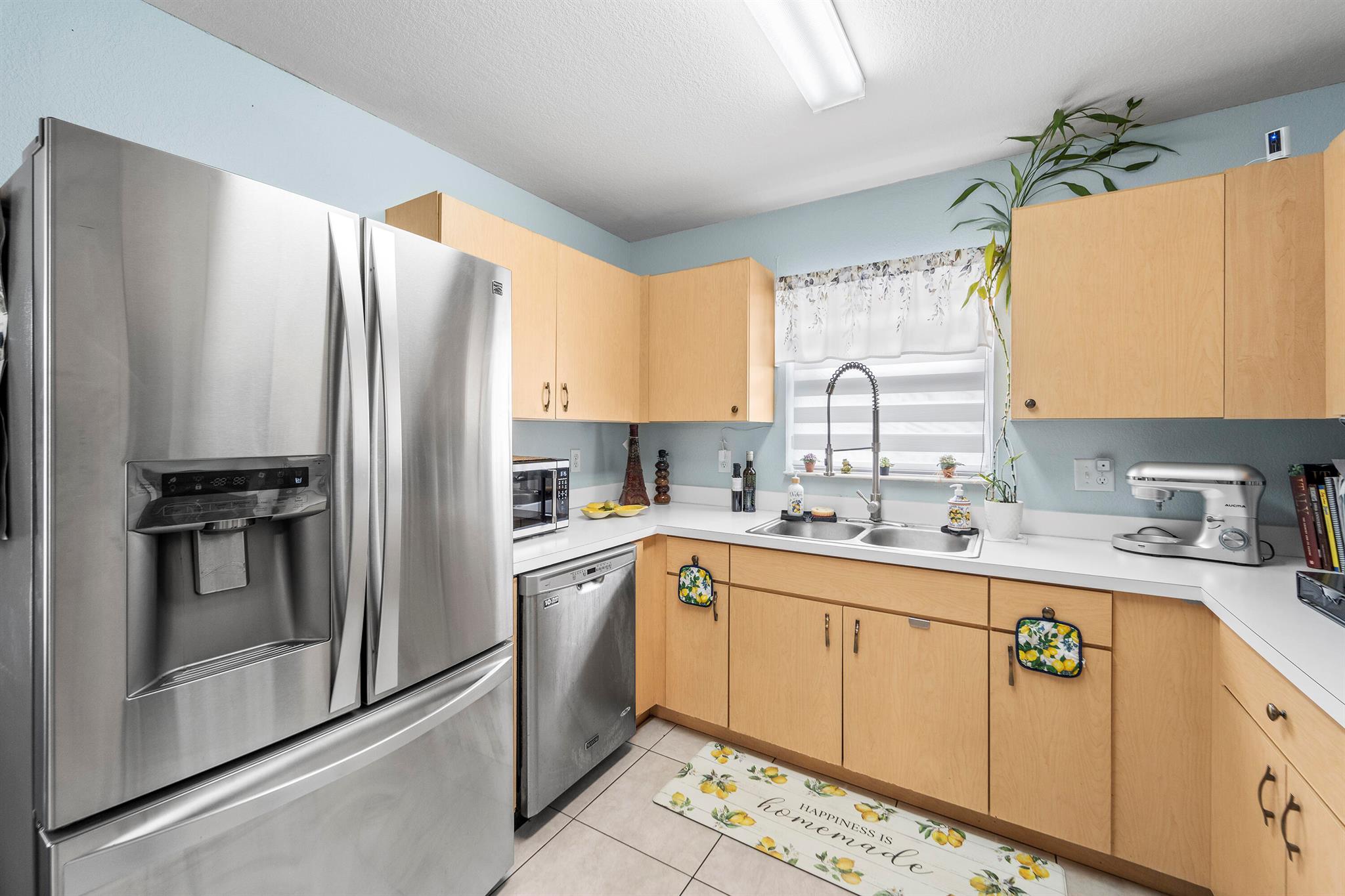 2235 NW 25th Place