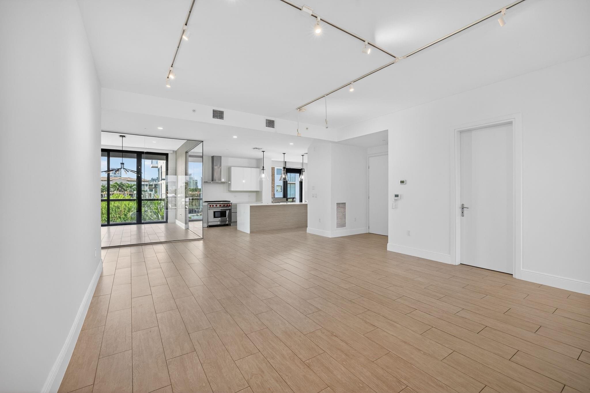 Aqualuna - Residential