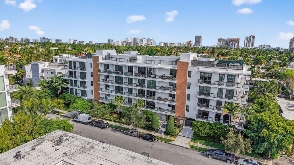 Photo of 30 Isle Of Venice Dr #403, Fort Lauderdale, FL 33301 (MLS # F10539986)