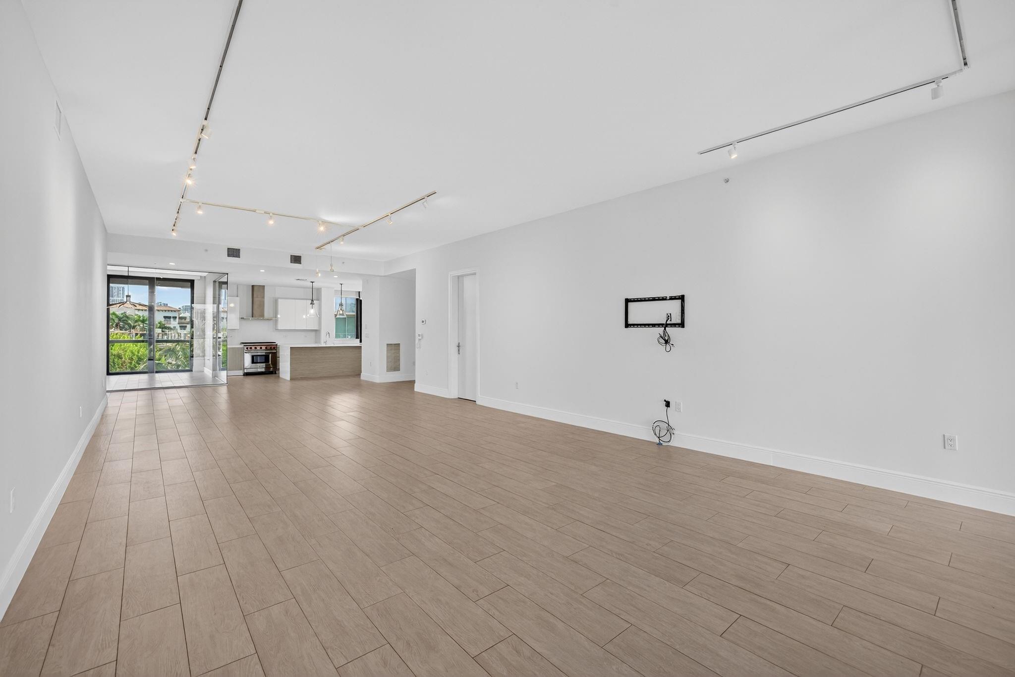 Aqualuna - Residential