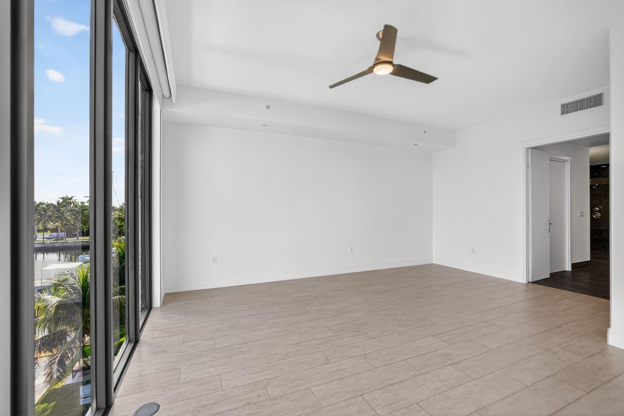 Aqualuna - Residential