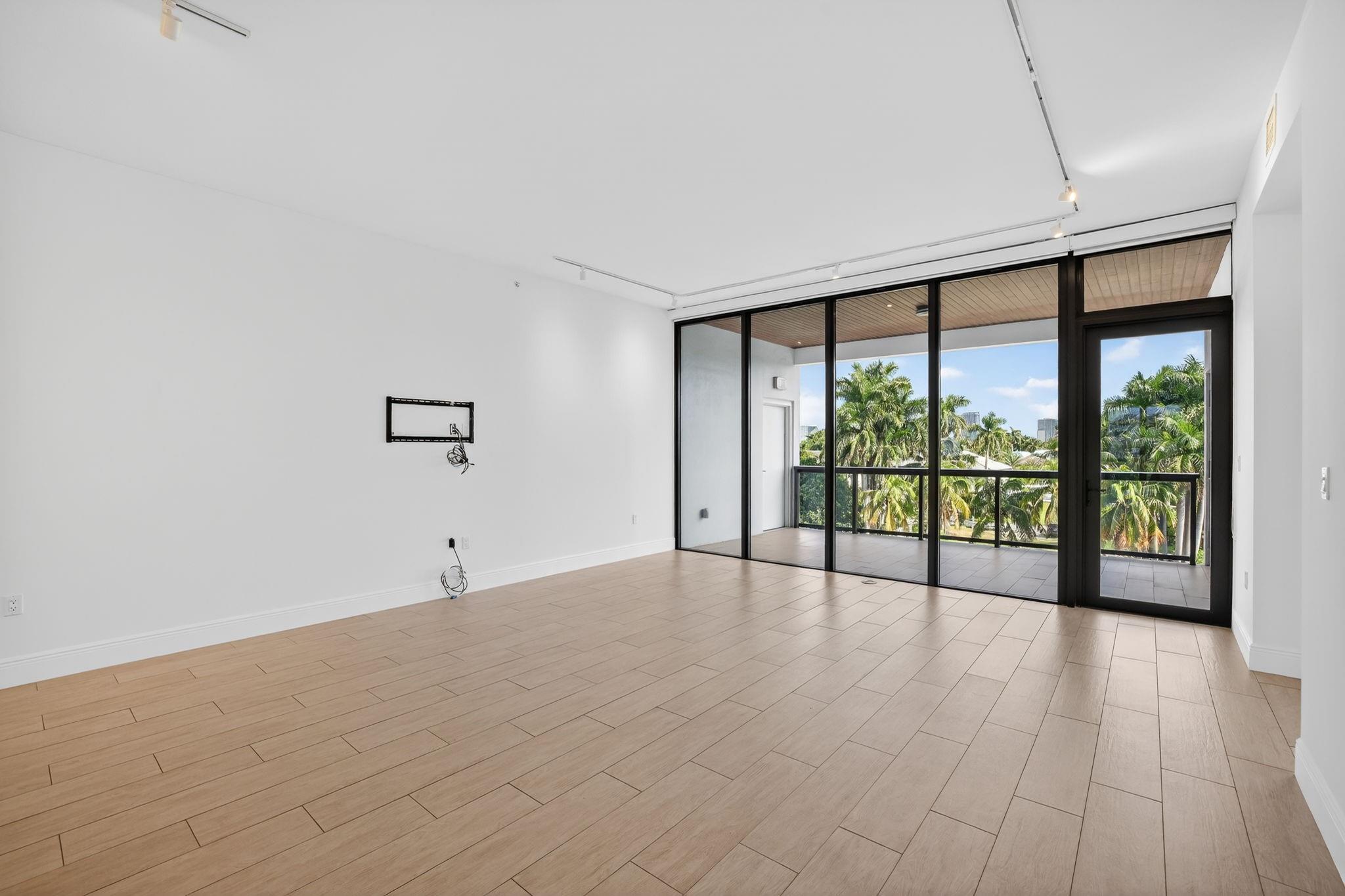 Aqualuna - Residential