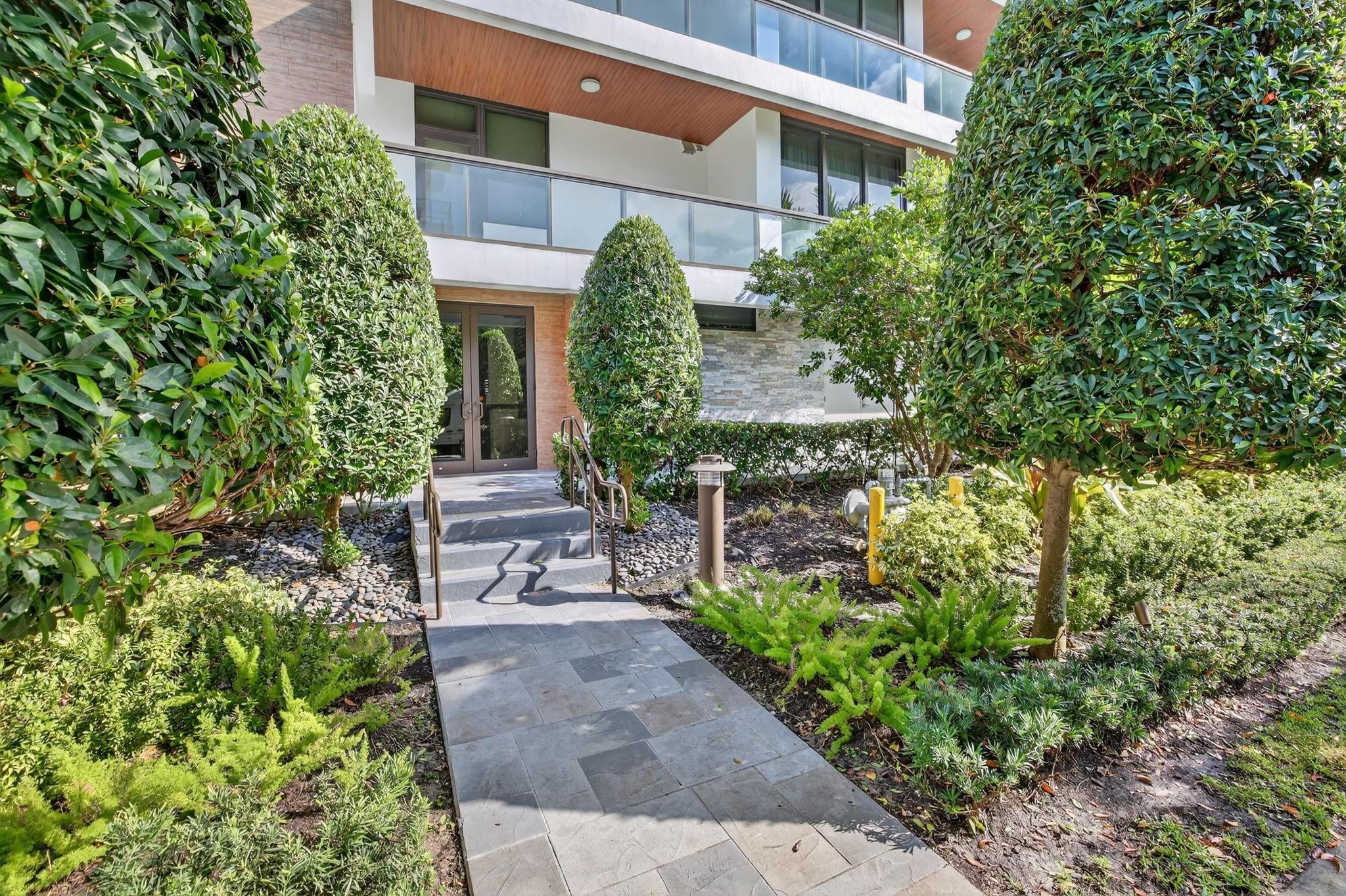 Aqualuna - Residential