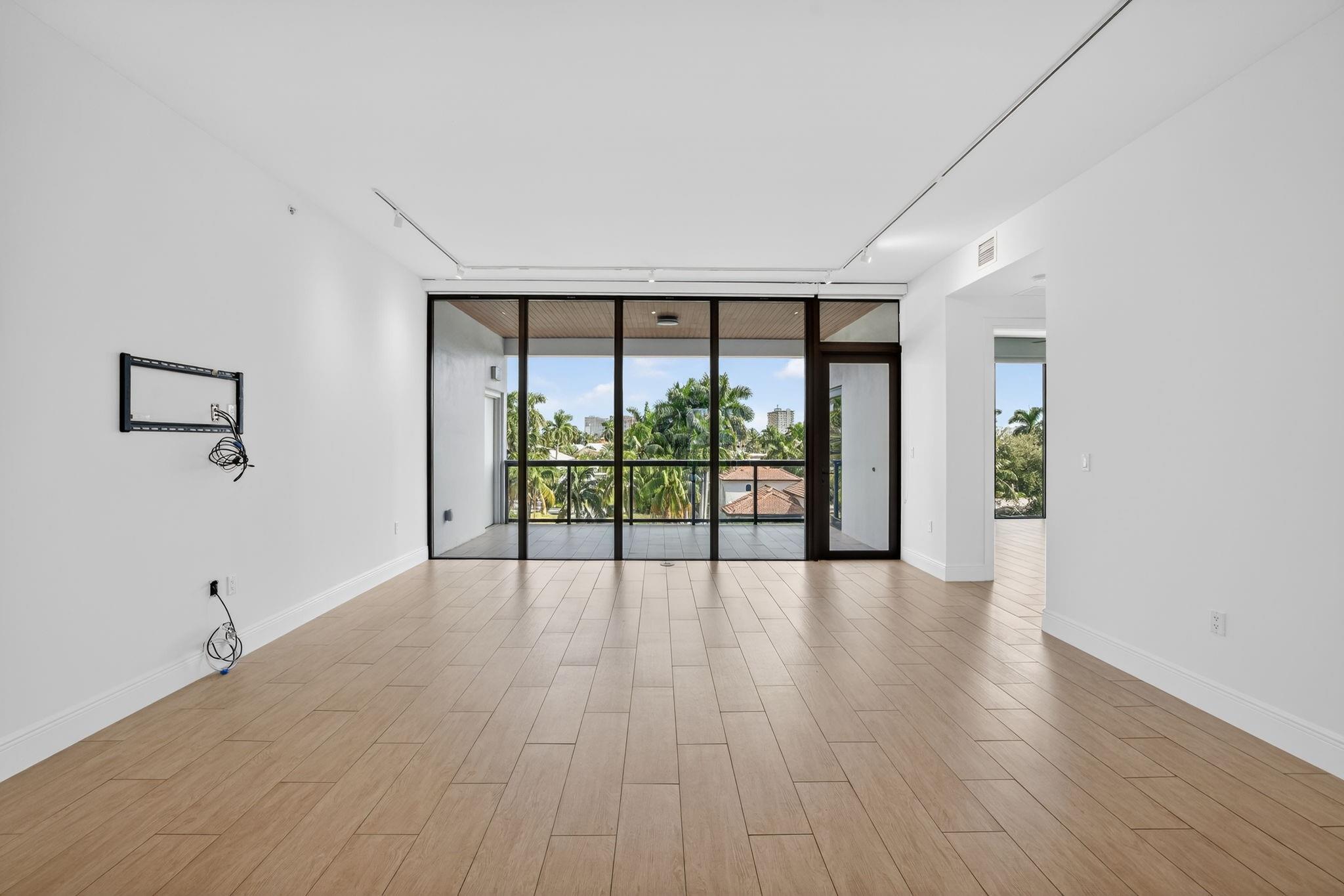 Aqualuna - Residential