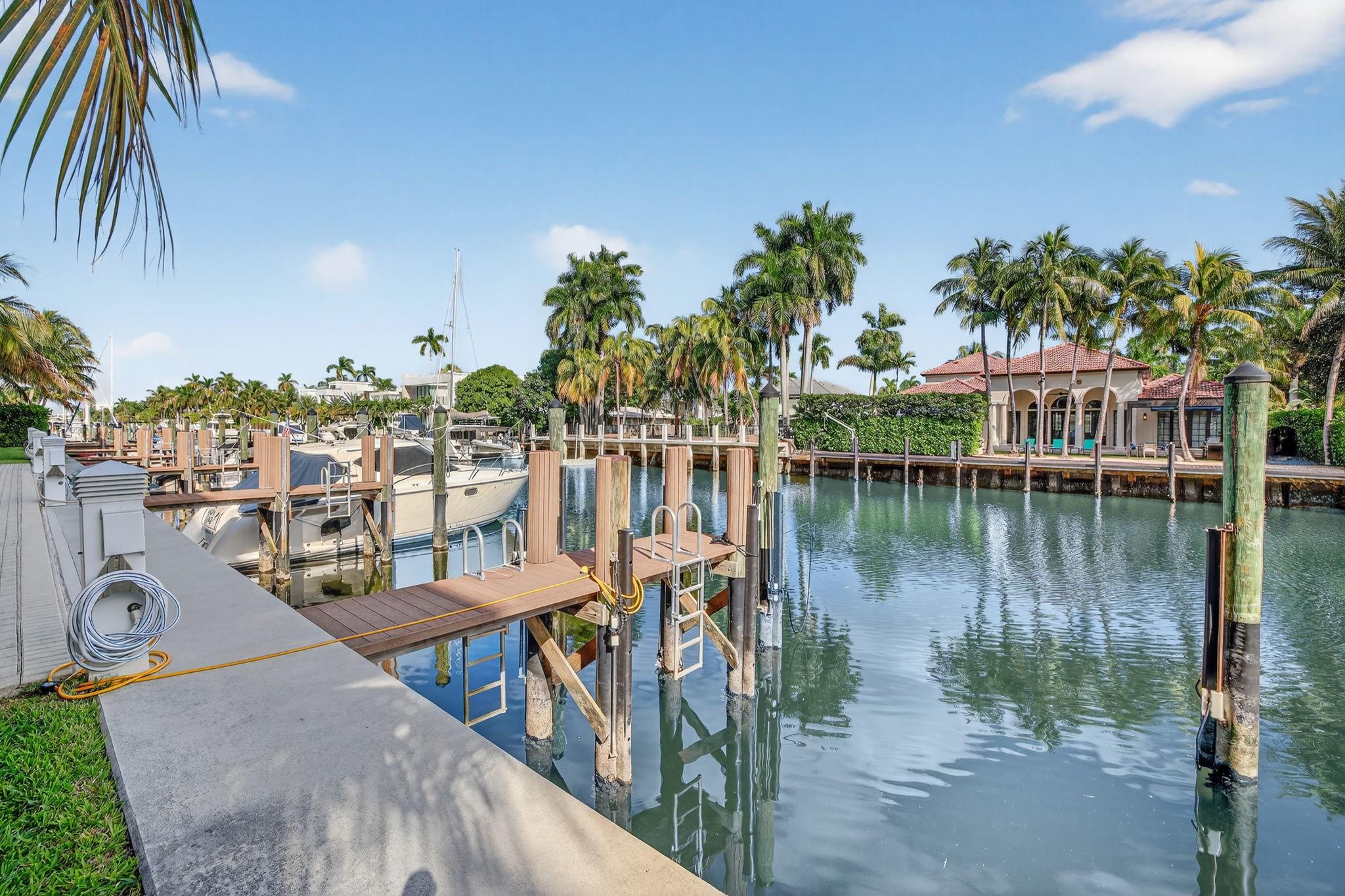 Aqualuna - Residential