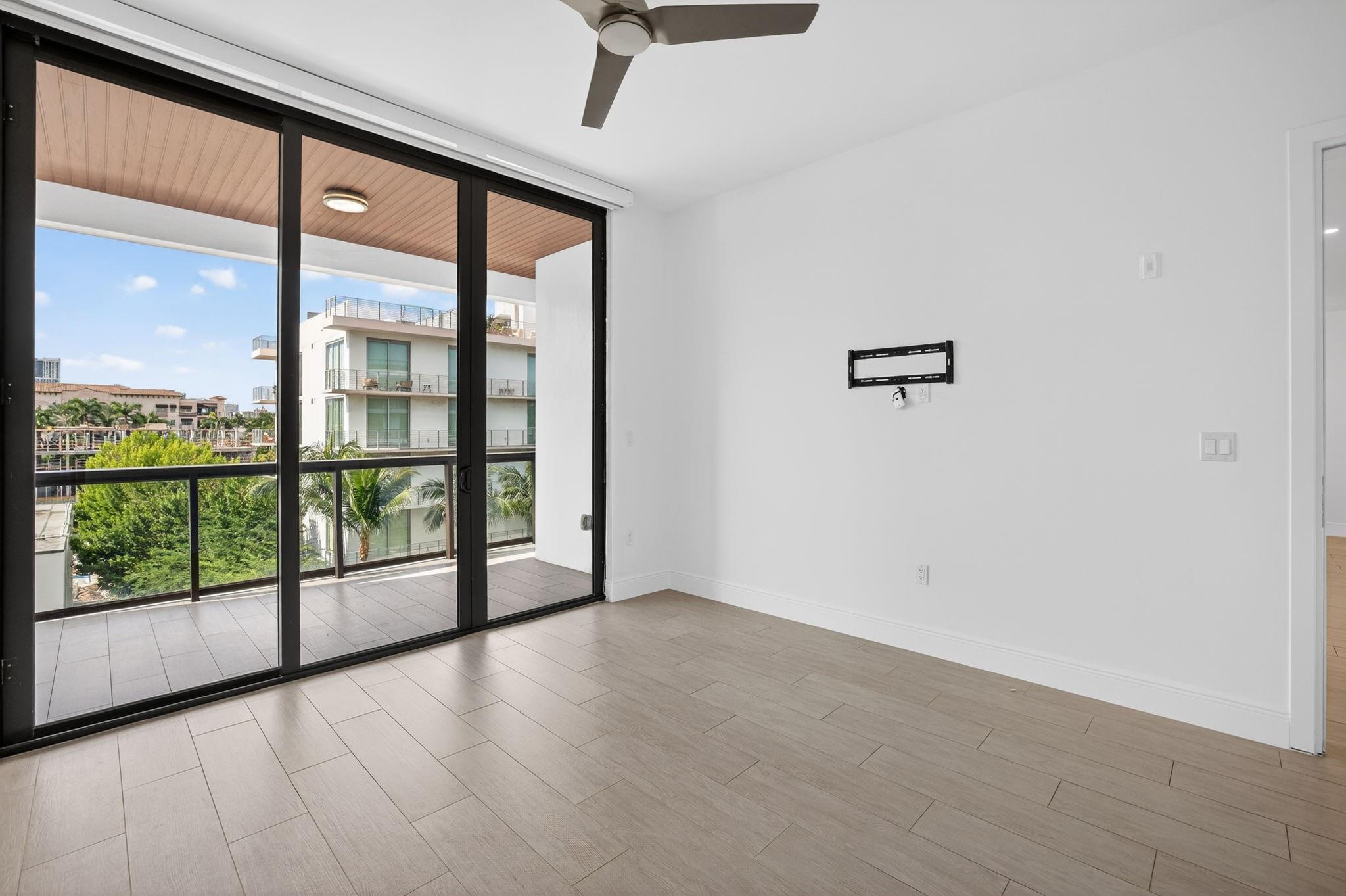 Aqualuna - Residential