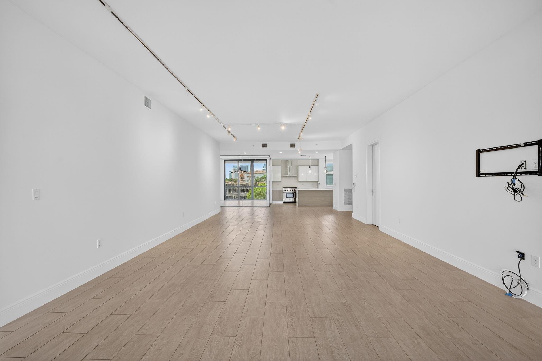 Aqualuna - Residential