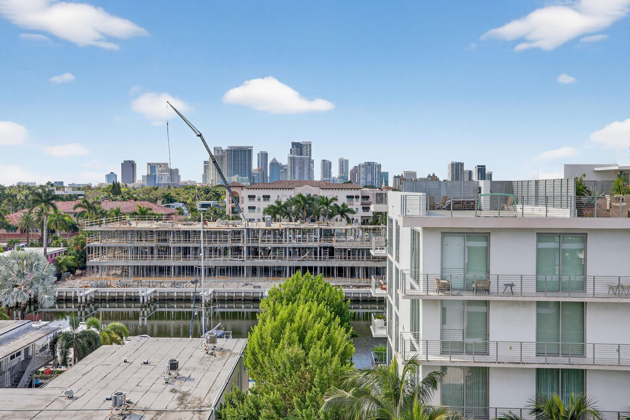 Aqualuna - Residential