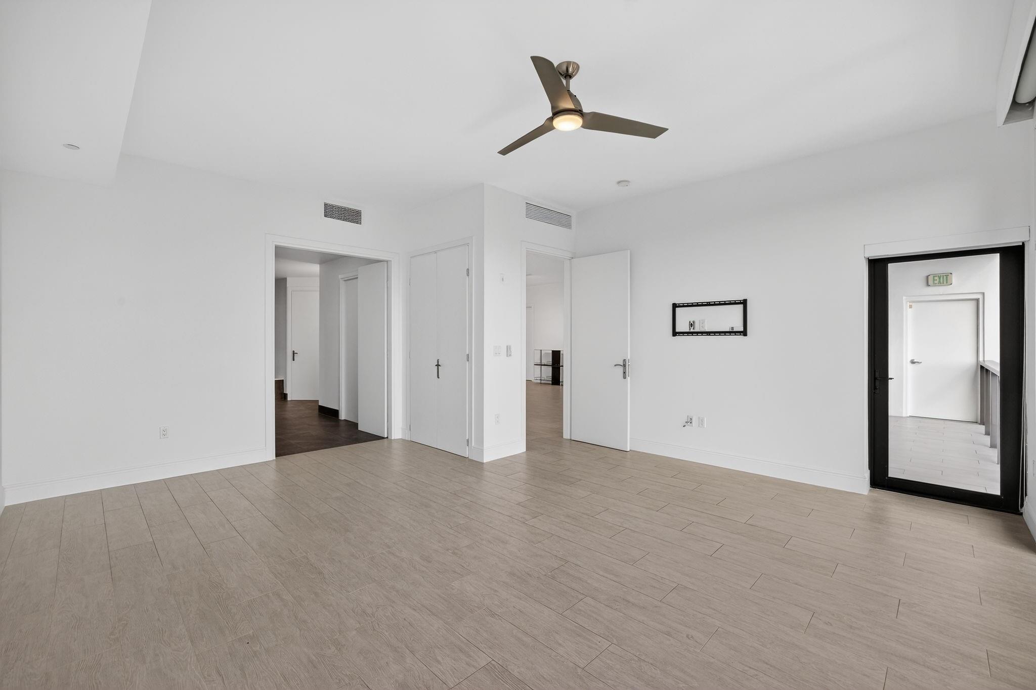 Aqualuna - Residential