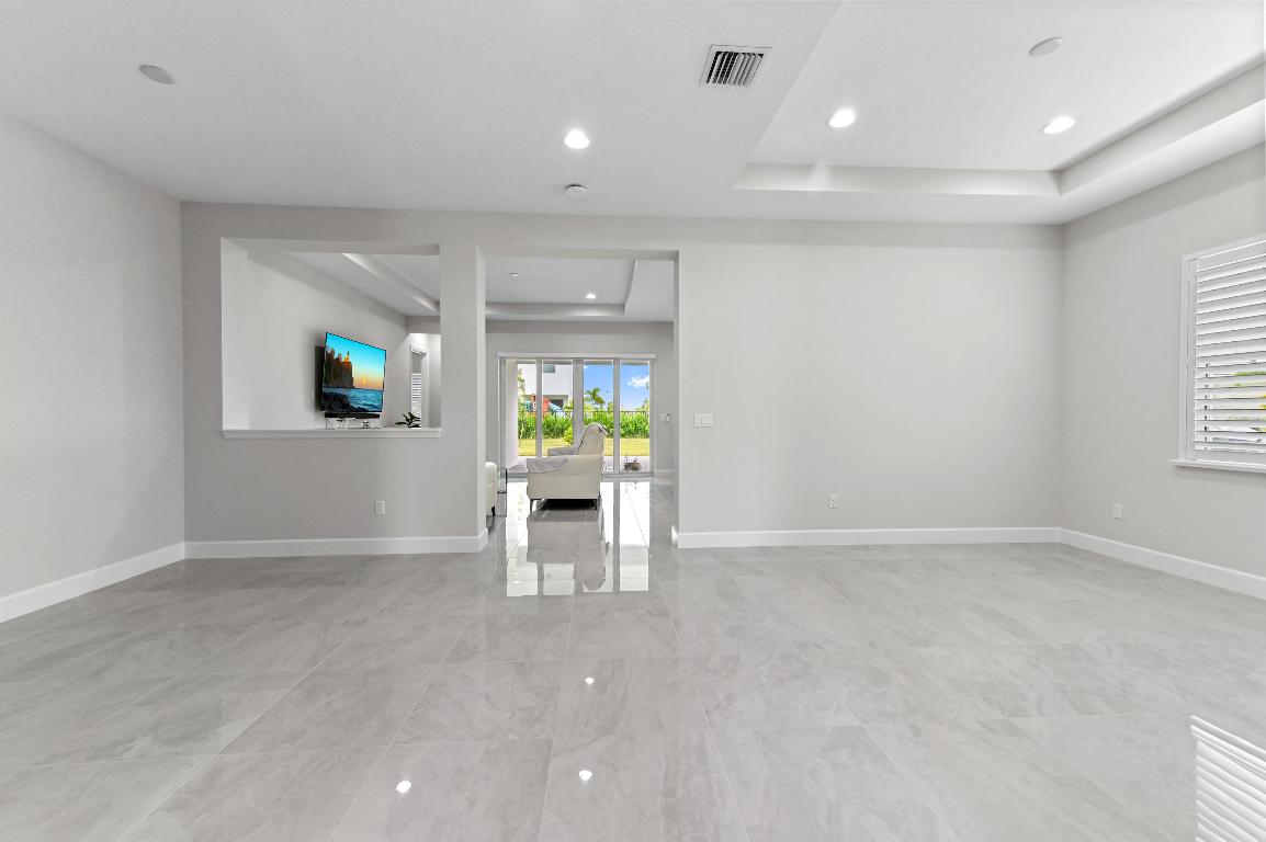 PINES OF WESTLAKE - Residential Lease