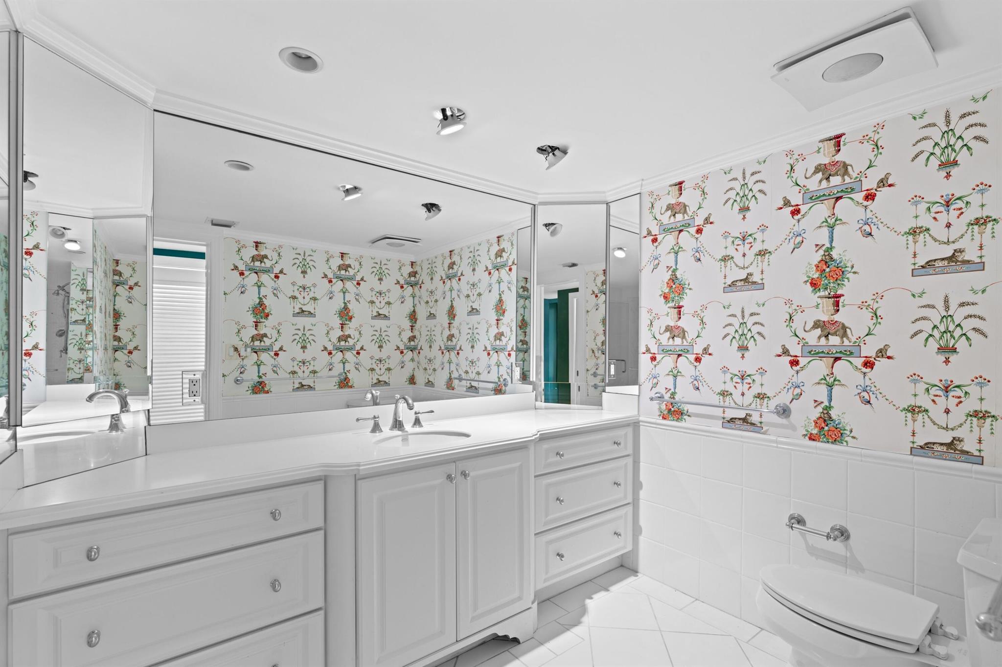 PARK PLACE INC 369 S LAKE - Residential