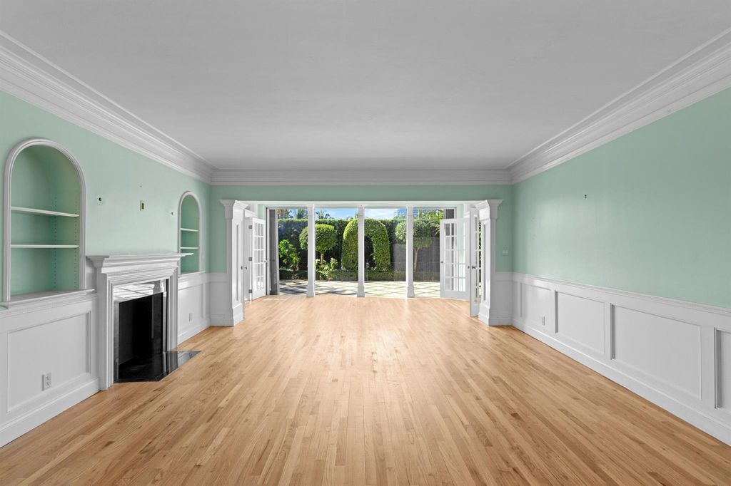 Photo of 369 S Lake Drive #1d, Palm Beach, FL 33480 (MLS # R11144598)