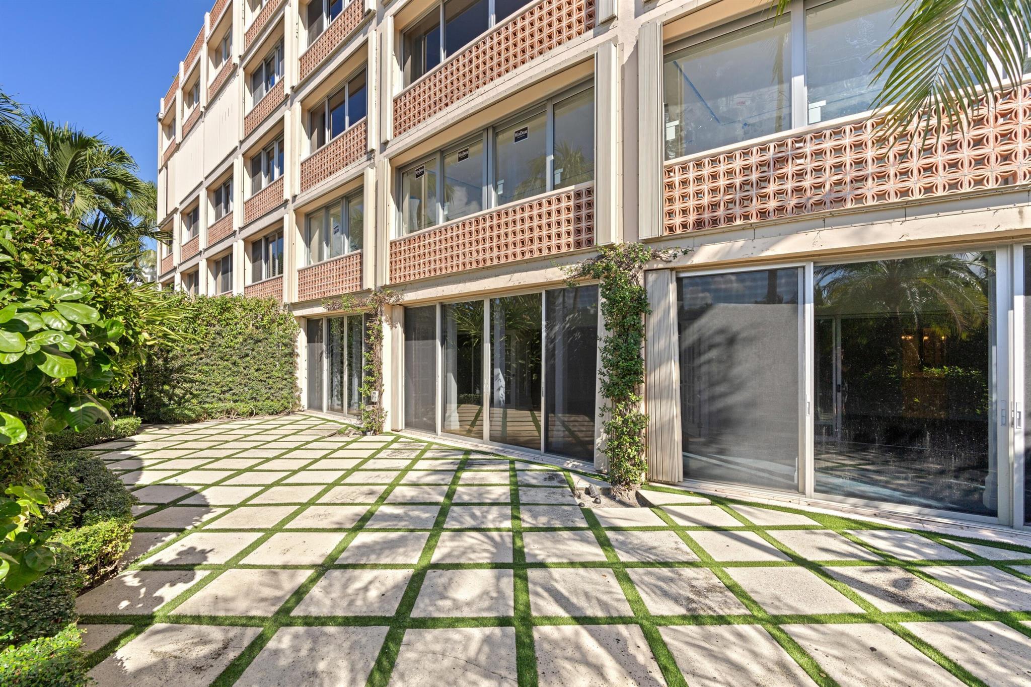 PARK PLACE INC 369 S LAKE - Residential