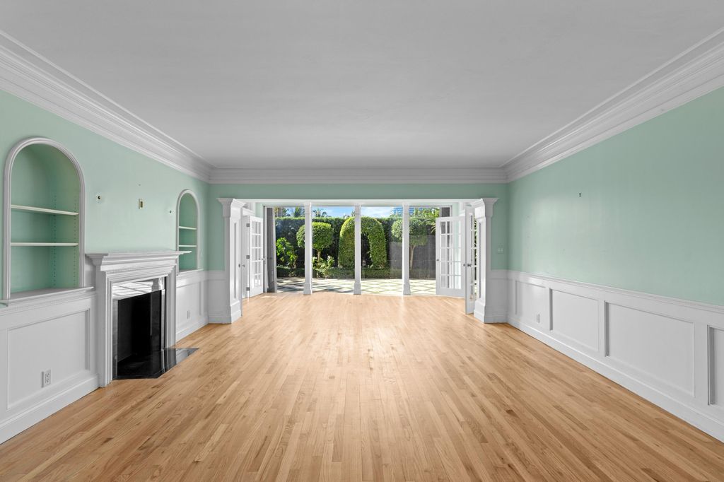 Photo of 369 S Lake Drive #1d, Palm Beach, FL 33480 (MLS # R11144598)