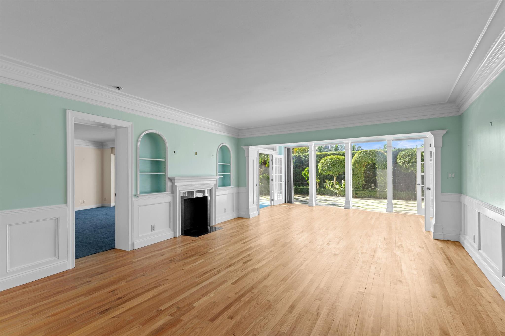 PARK PLACE INC 369 S LAKE - Residential