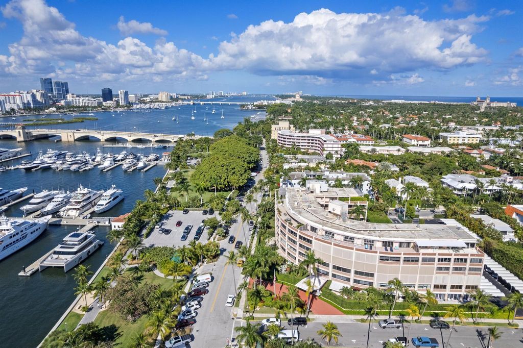 Photo of 369 S Lake Drive #1d, Palm Beach, FL 33480 (MLS # R11144598)