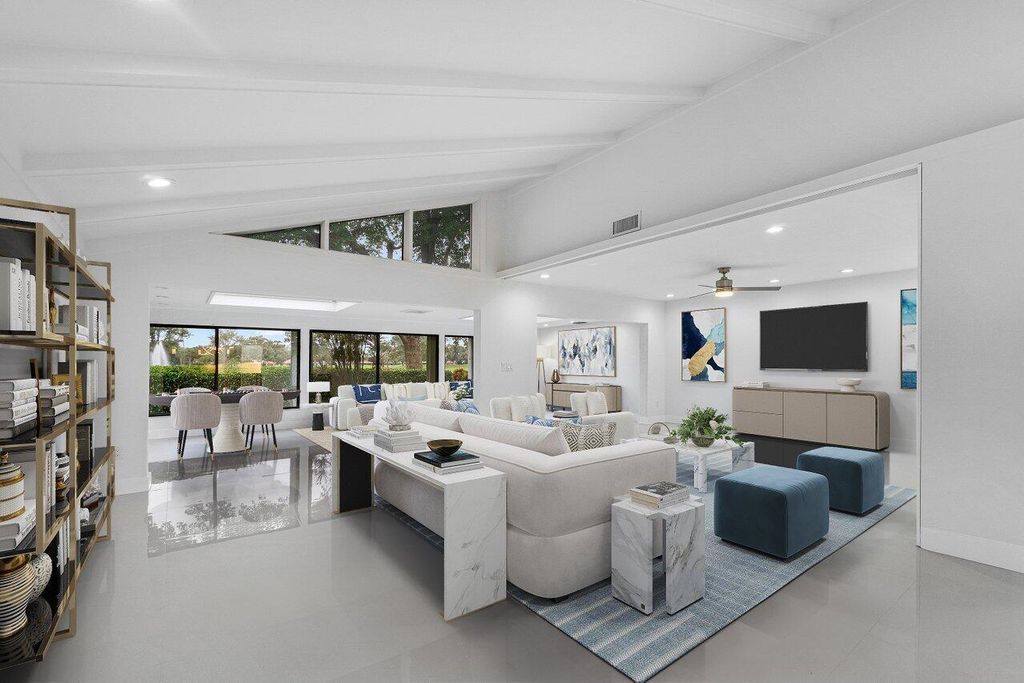 Photo of 29 Bristol Lane, Boynton Beach, FL 33436 (MLS # R11033628)