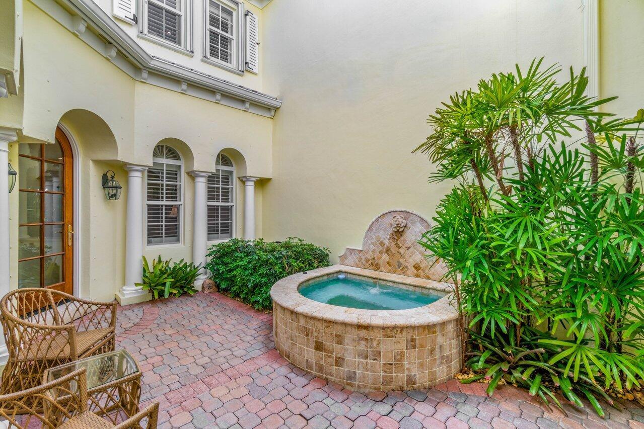 790 Andrews Avenue F103