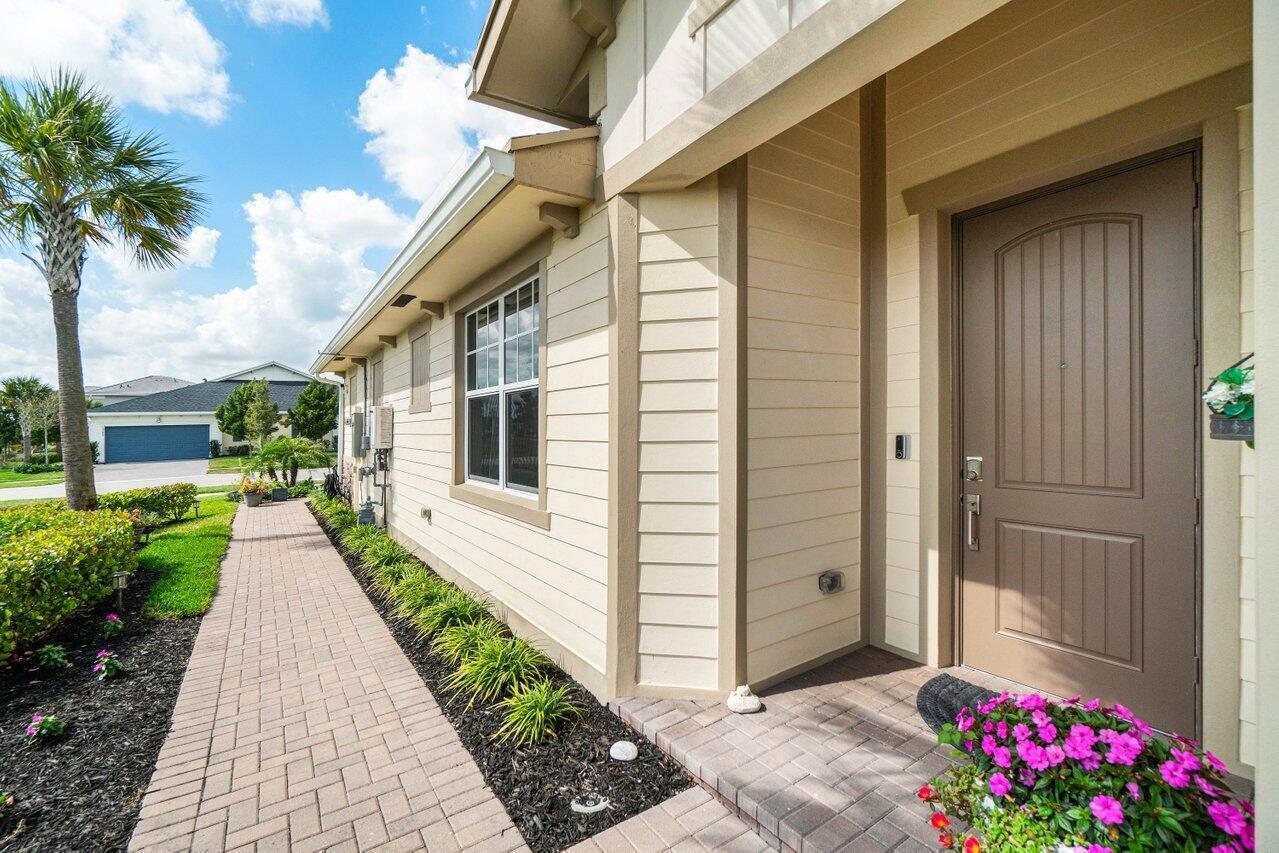 1220 Haywagon Trail