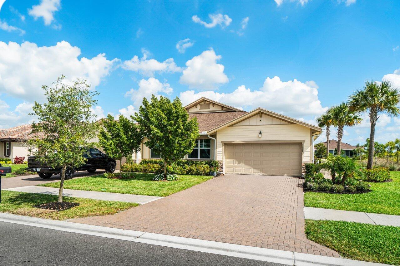 1220 Haywagon Trail
