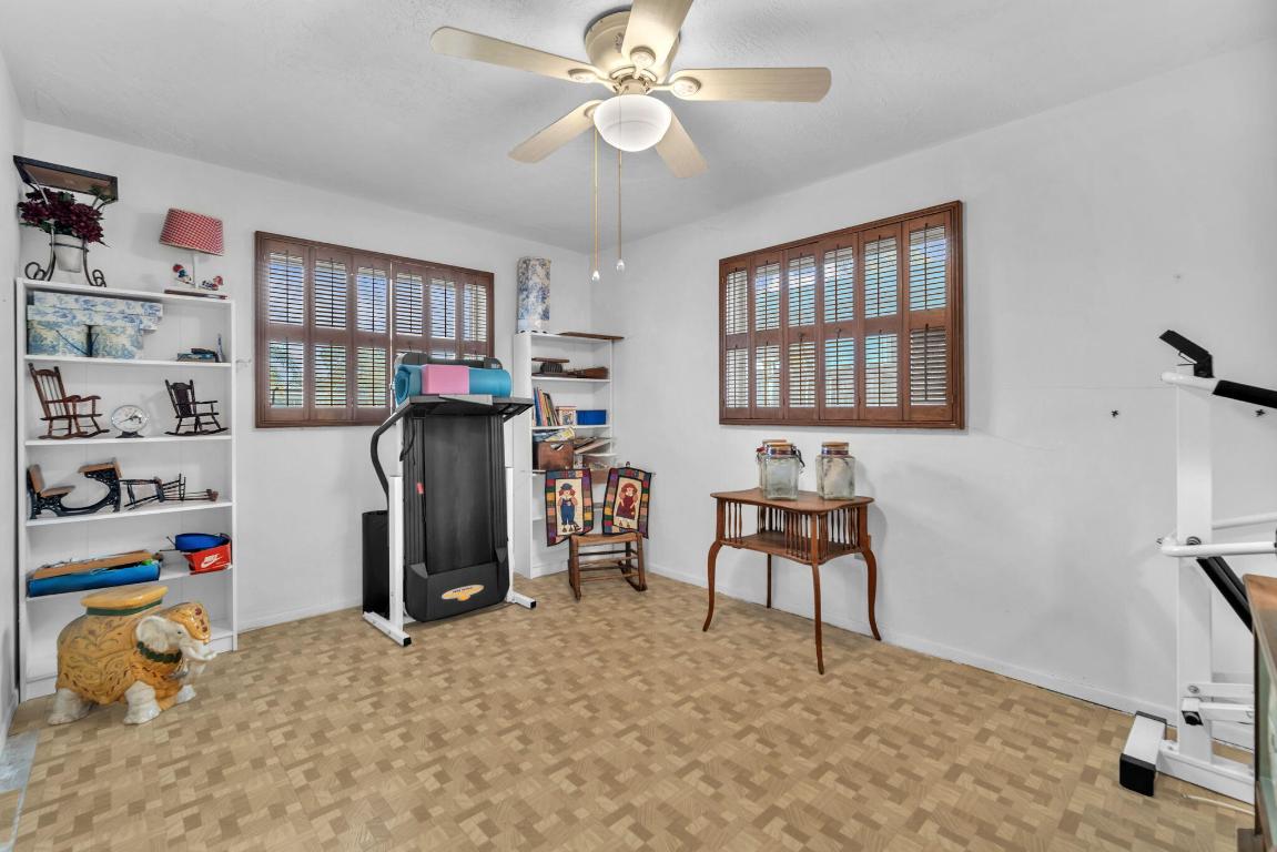 SUNRISE GOLF VILLAGE SEC 21 - Residential