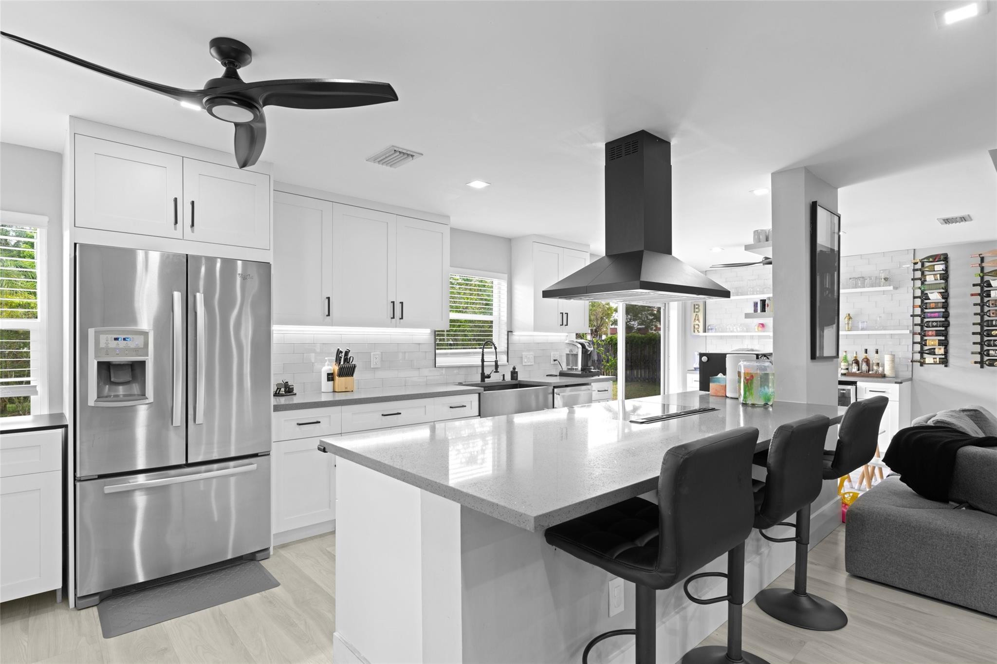 HAMPTON LAKES - Residential