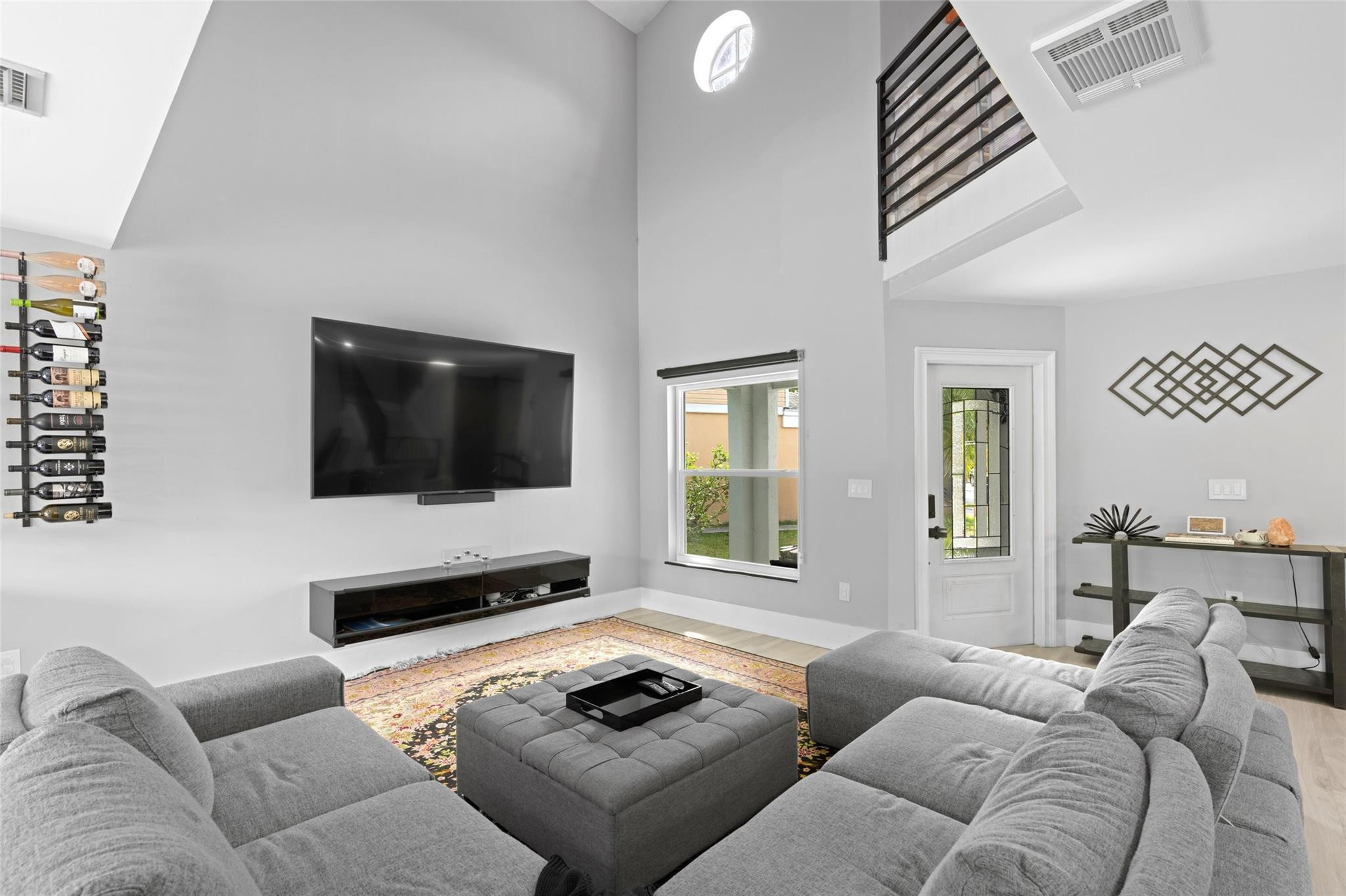 HAMPTON LAKES - Residential