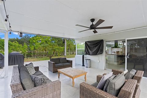 Tiny photo for 133 SW 159th Way, Sunrise, FL 33326 (MLS # F10555156)