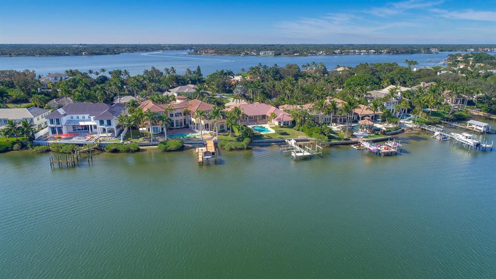 ANCHORAGE POINT - Residential