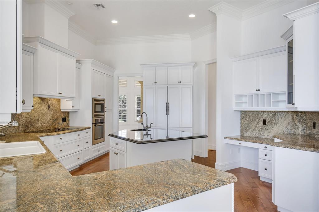 ANCHORAGE POINT - Residential