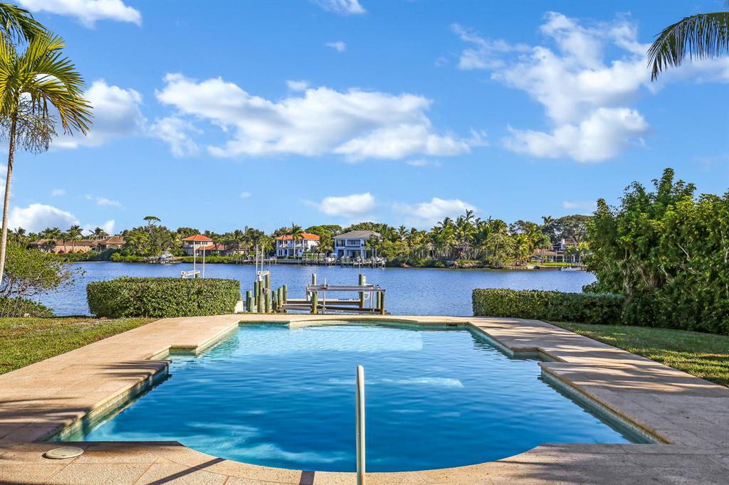 ANCHORAGE POINT - Residential